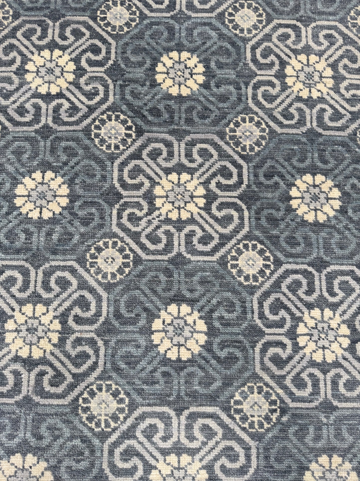 Artisan Samara Dk.Grey Transitional Knotted Rug