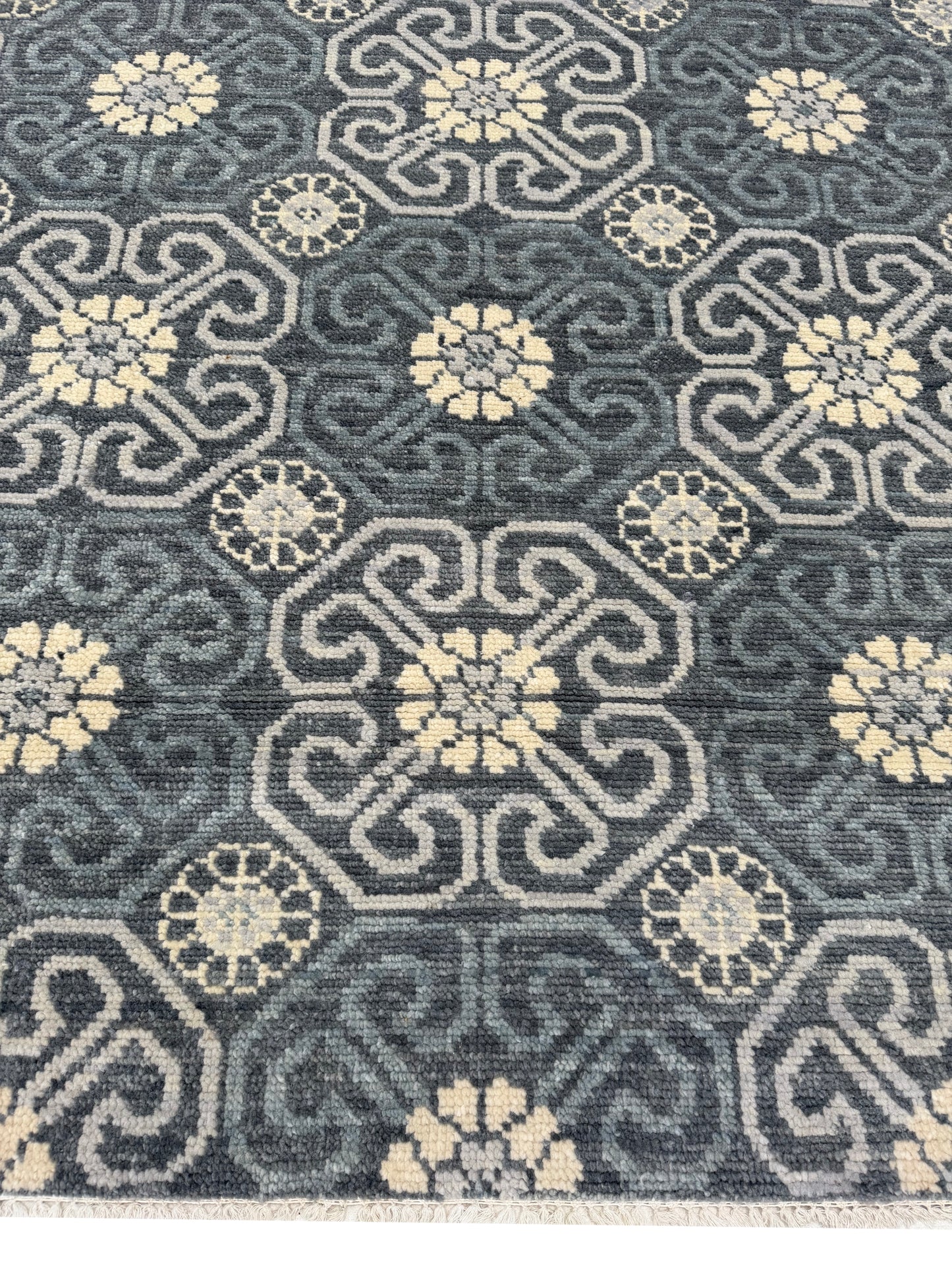 Artisan Samara Dk.Grey Transitional Knotted Rug