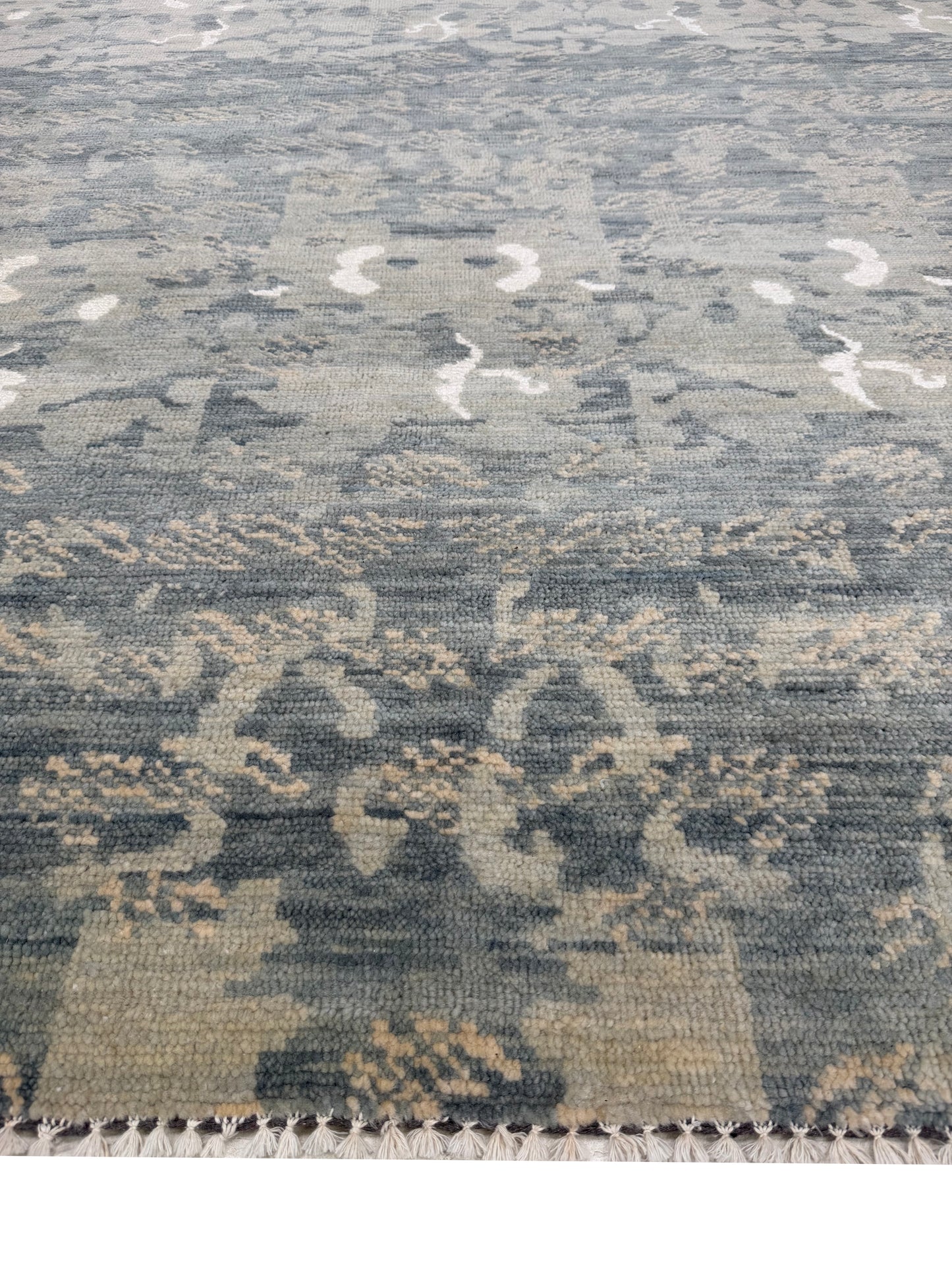 Artisan Samara Grey Transitional Knotted Rug