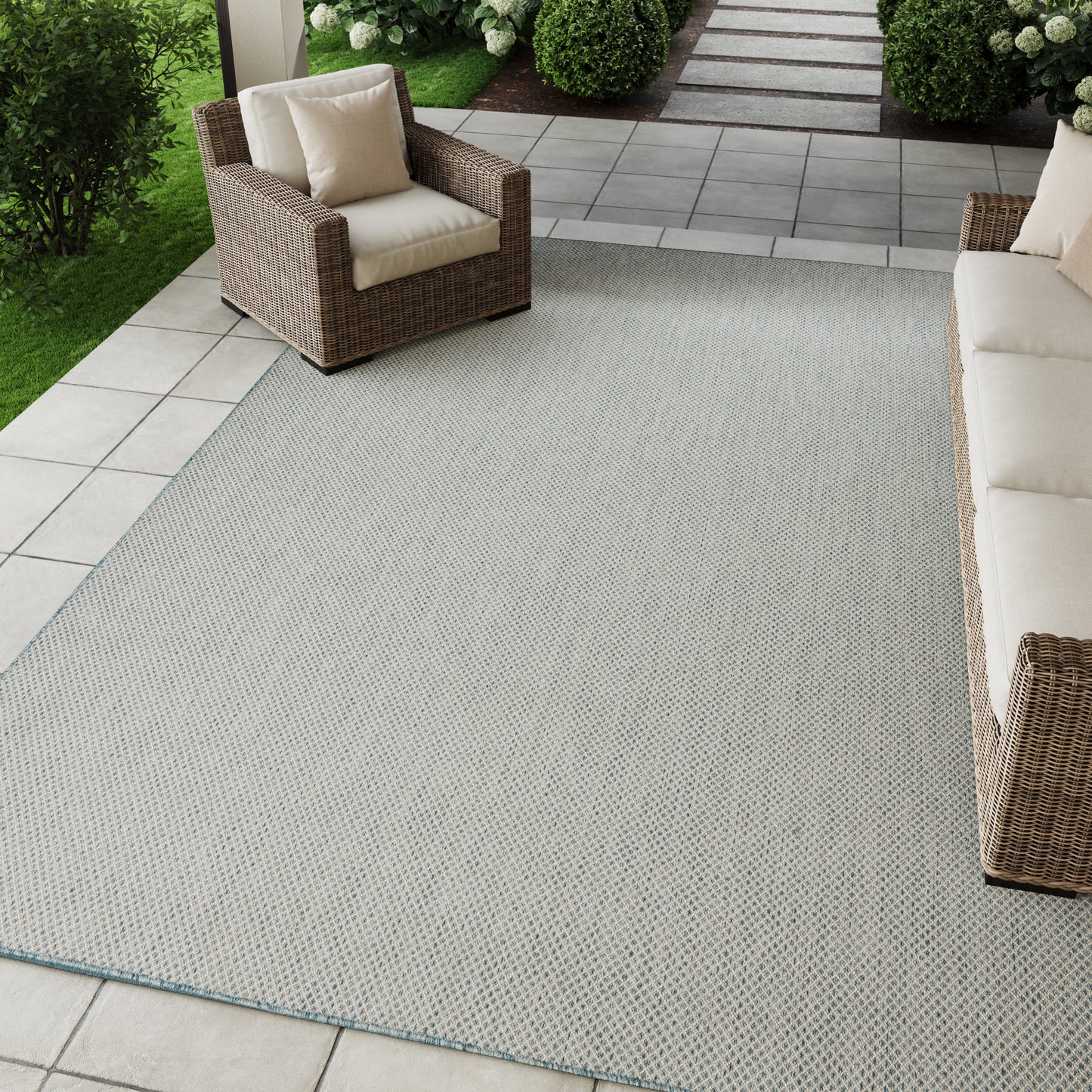 Nourison Home Courtyard  Ivory Aqua  Contemporary