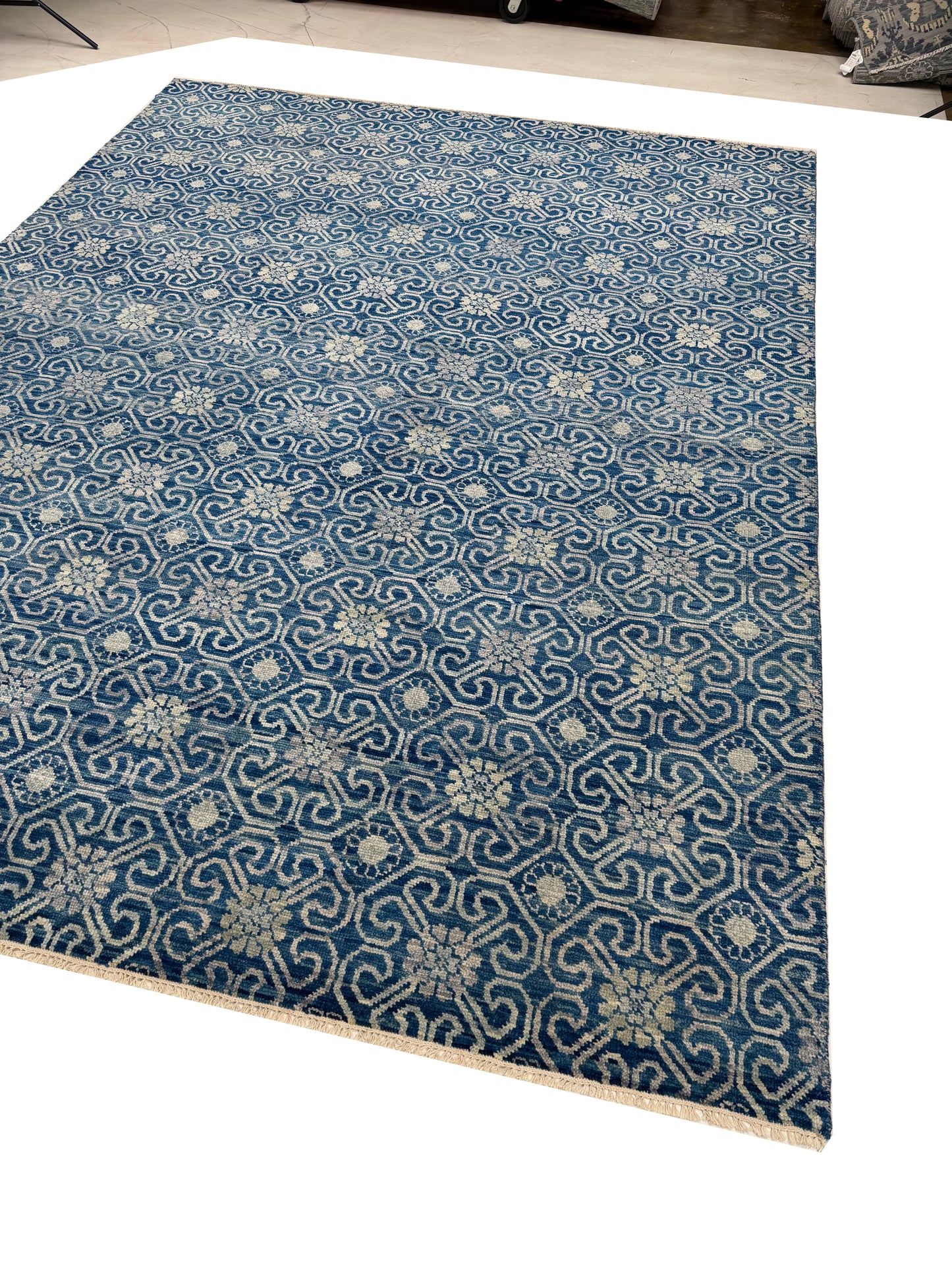 Artisan Samara Blue Transitional Knotted Rug