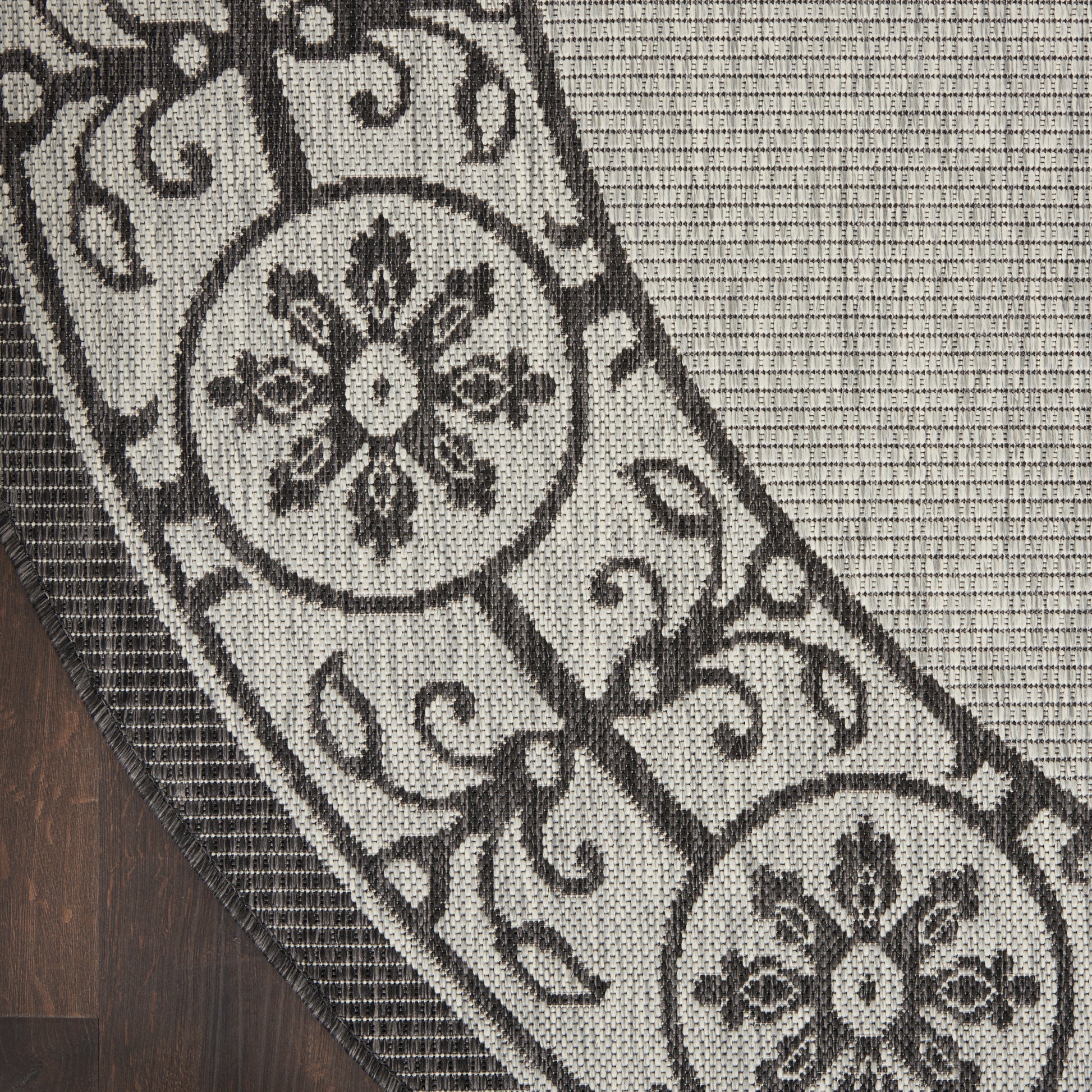 Nourison Home Country Side  Ivory Charcoal  Transitional