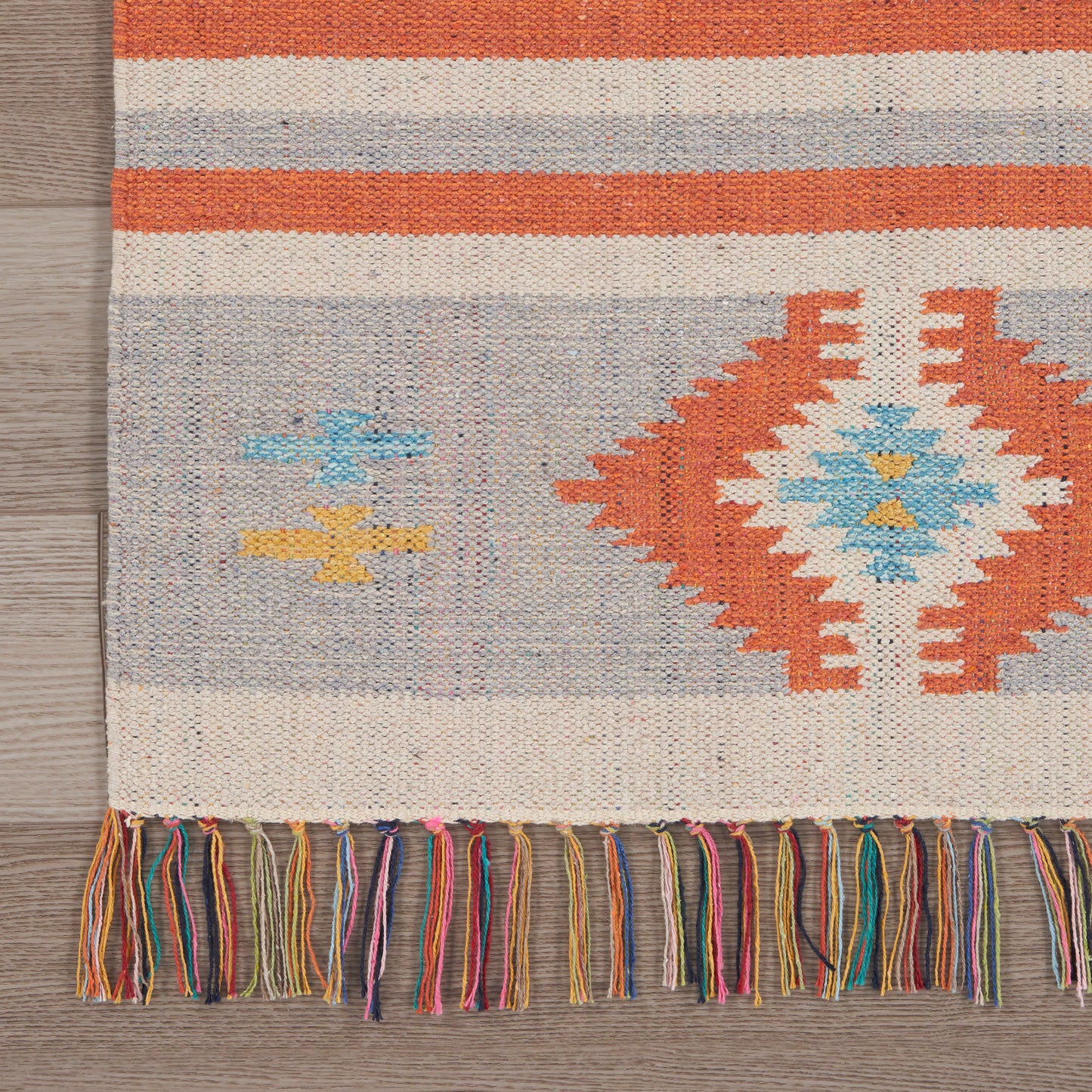 Nourison Home Baja  Ivory Grey  Transitional