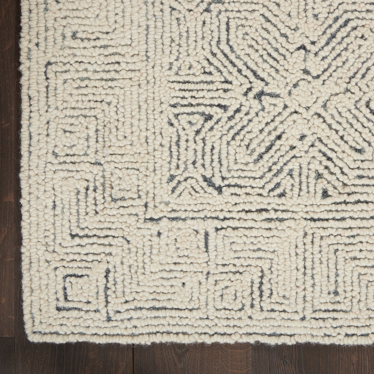 Nourison Home Colorado  Ivory Navy  Contemporary