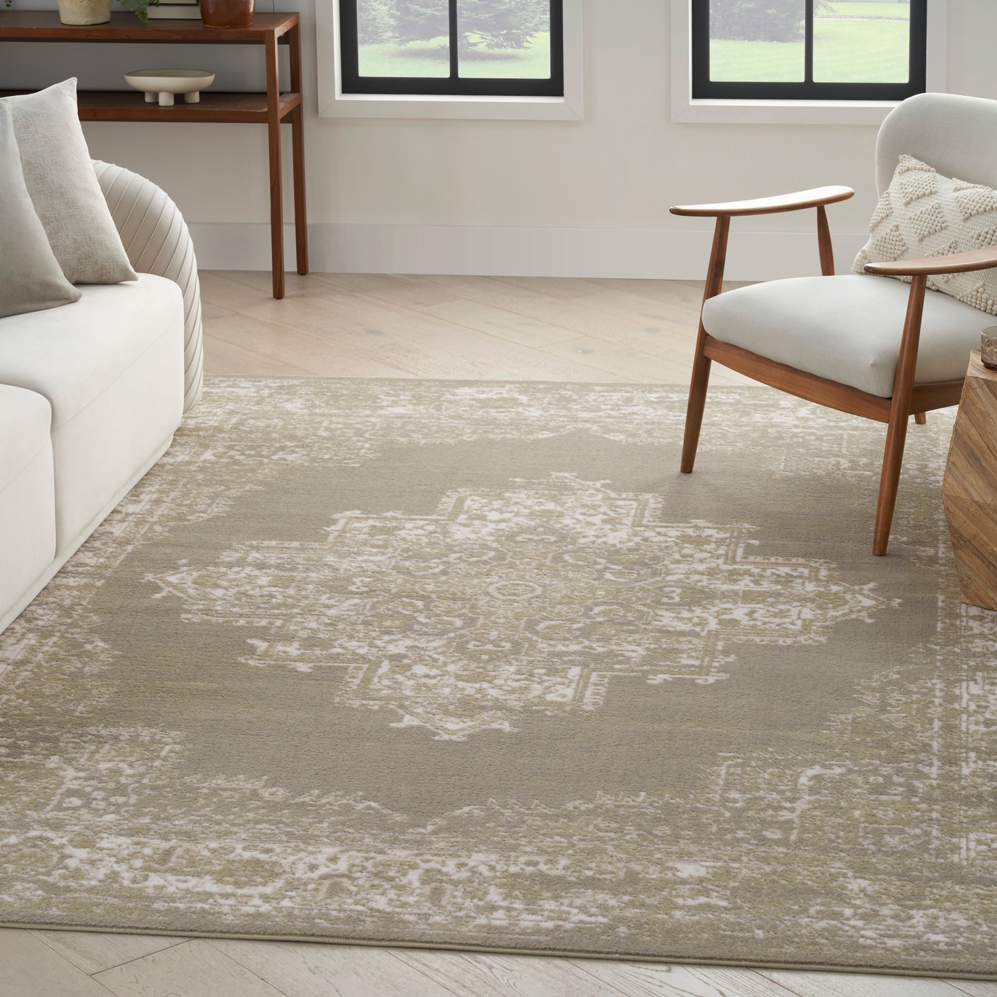 Nourison Home Grafix  Olive  Transitional