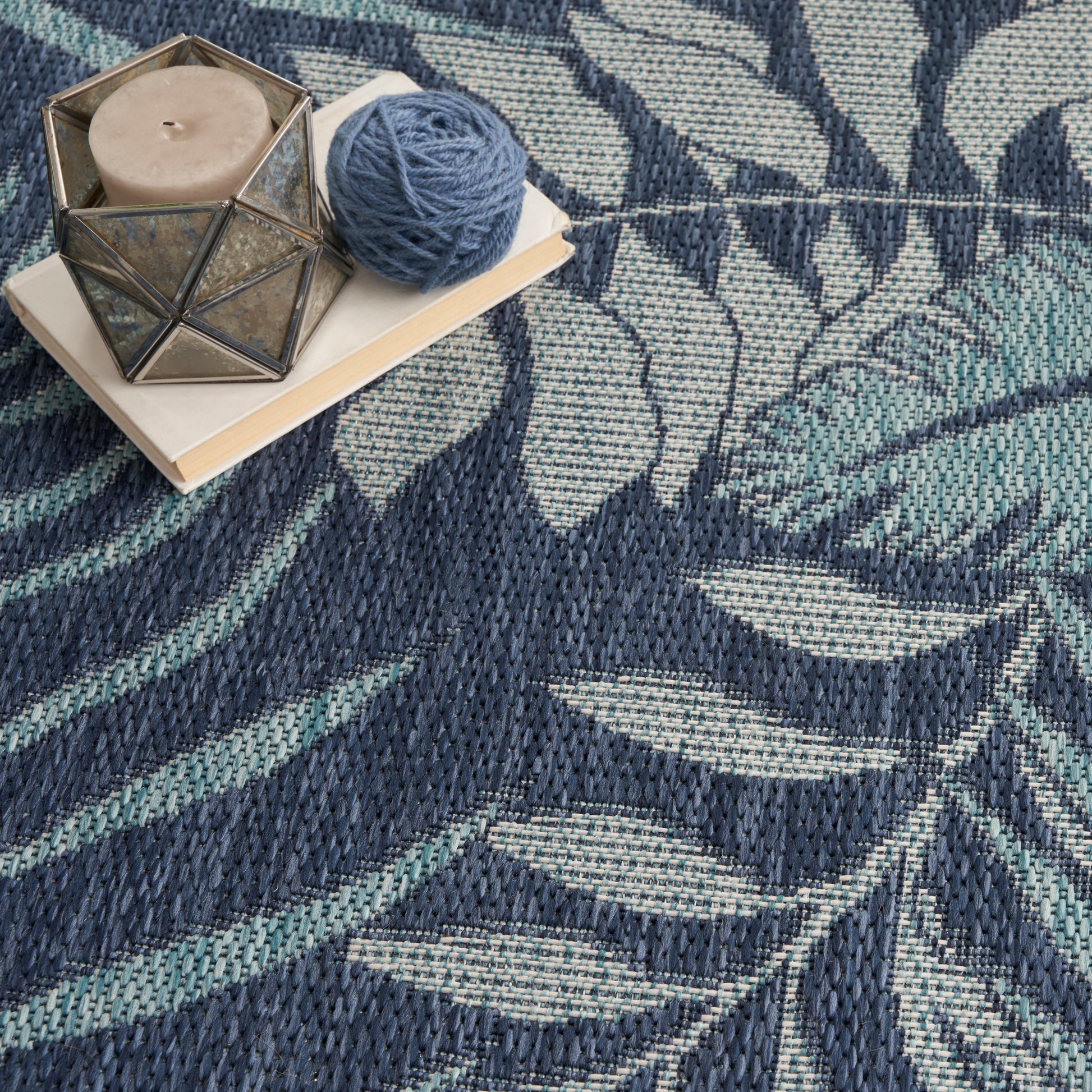 Nourison Home Garden Oasis  Navy  Contemporary