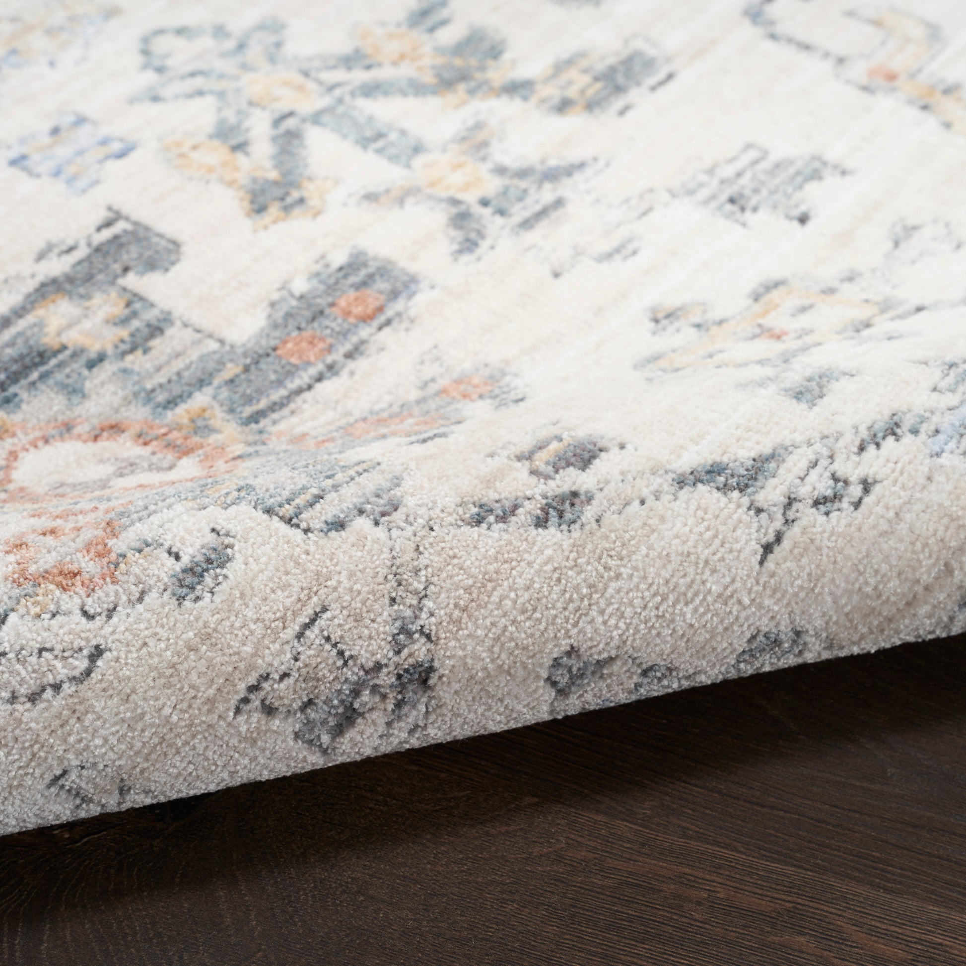 Nourison Home Elegant Heirlooms  Ivory Grey  Traditional