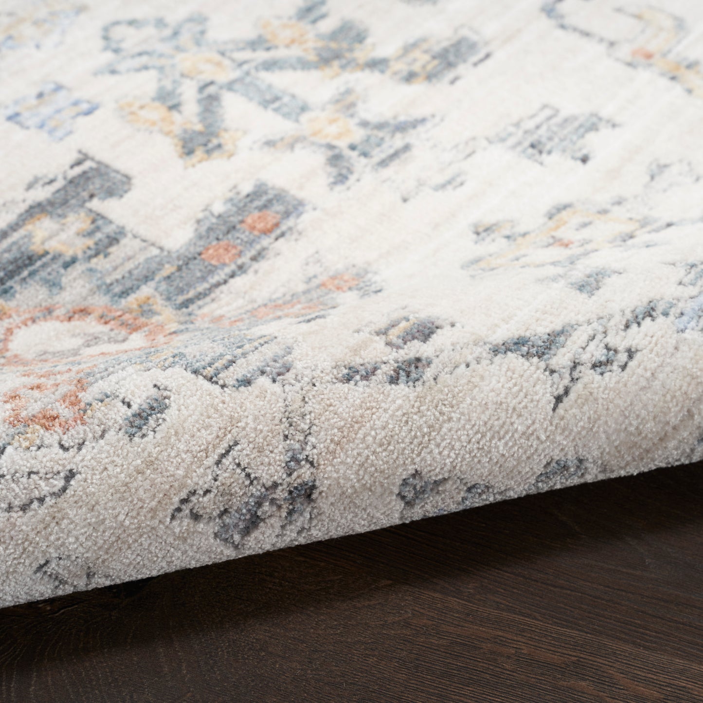 Nourison Home Elegant Heirlooms  Ivory Grey  Traditional