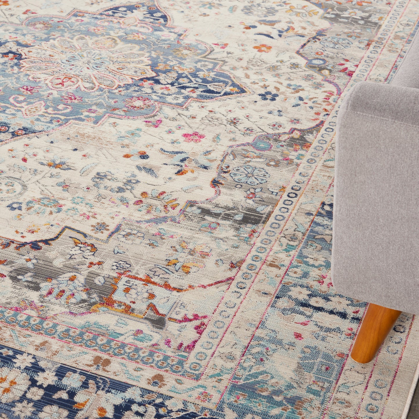 Nourison Home Vintage Kashan  Ivory Blue  Traditional