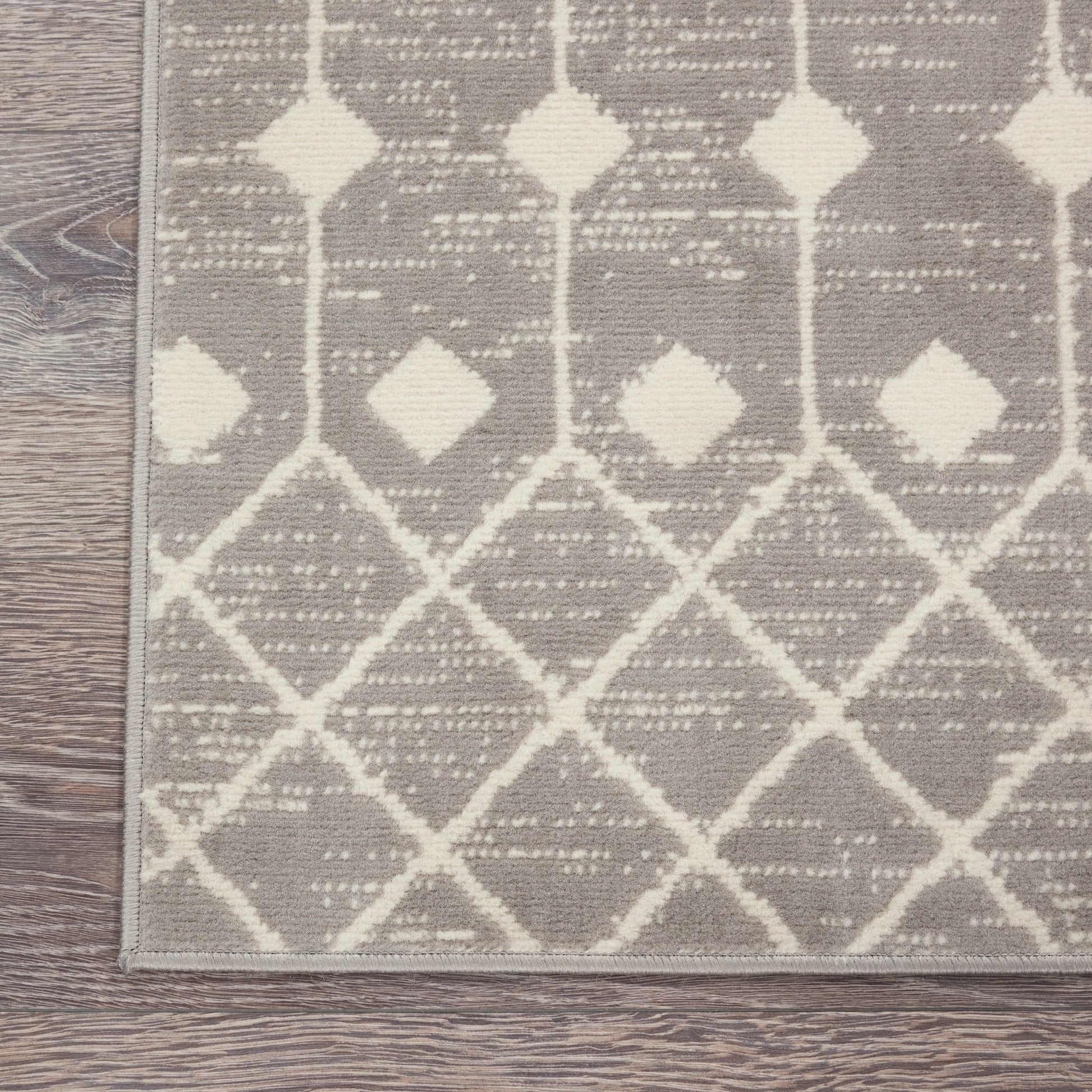 Nourison Home Grafix  Grey  Transitional