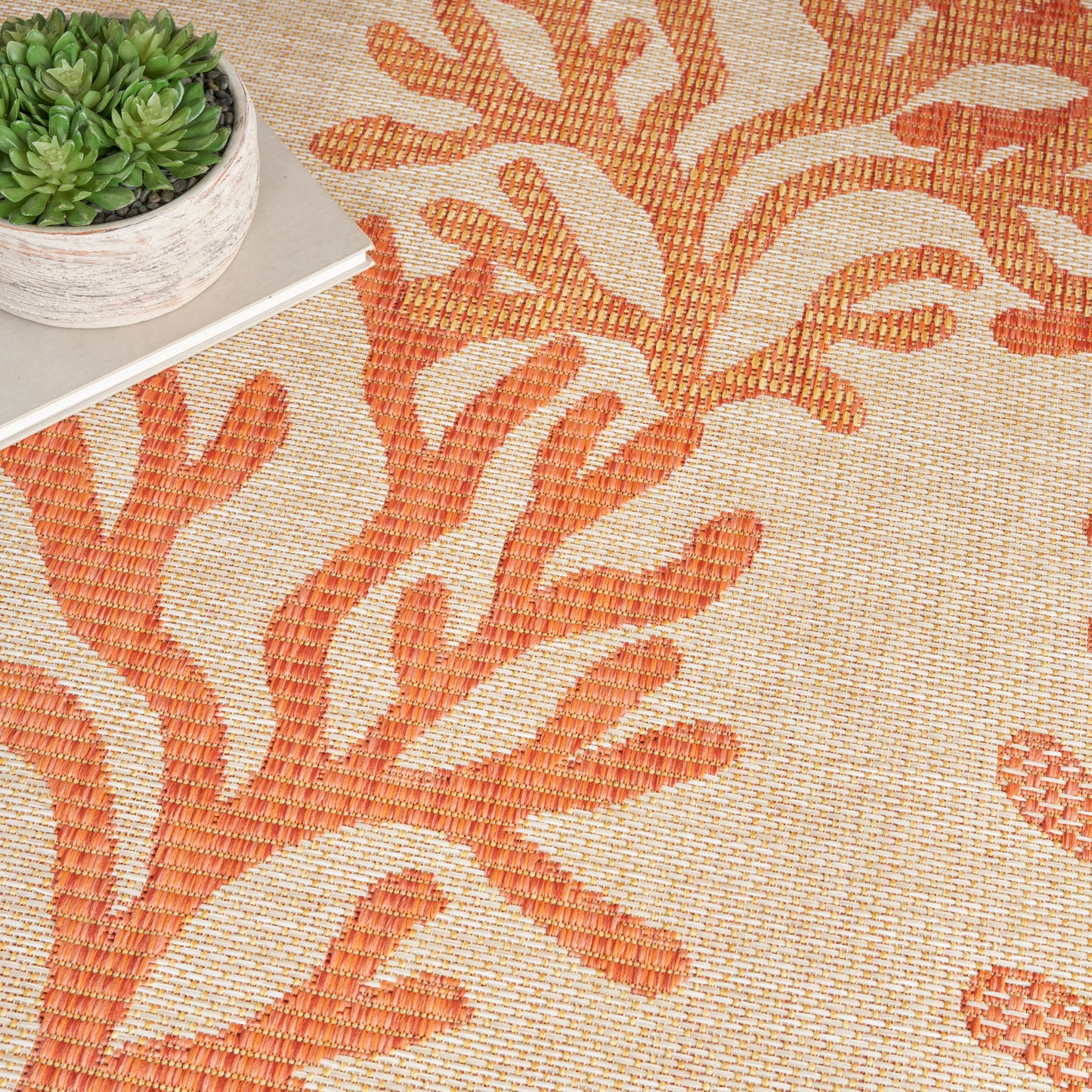 Nourison Home Garden Oasis  Coral  Contemporary