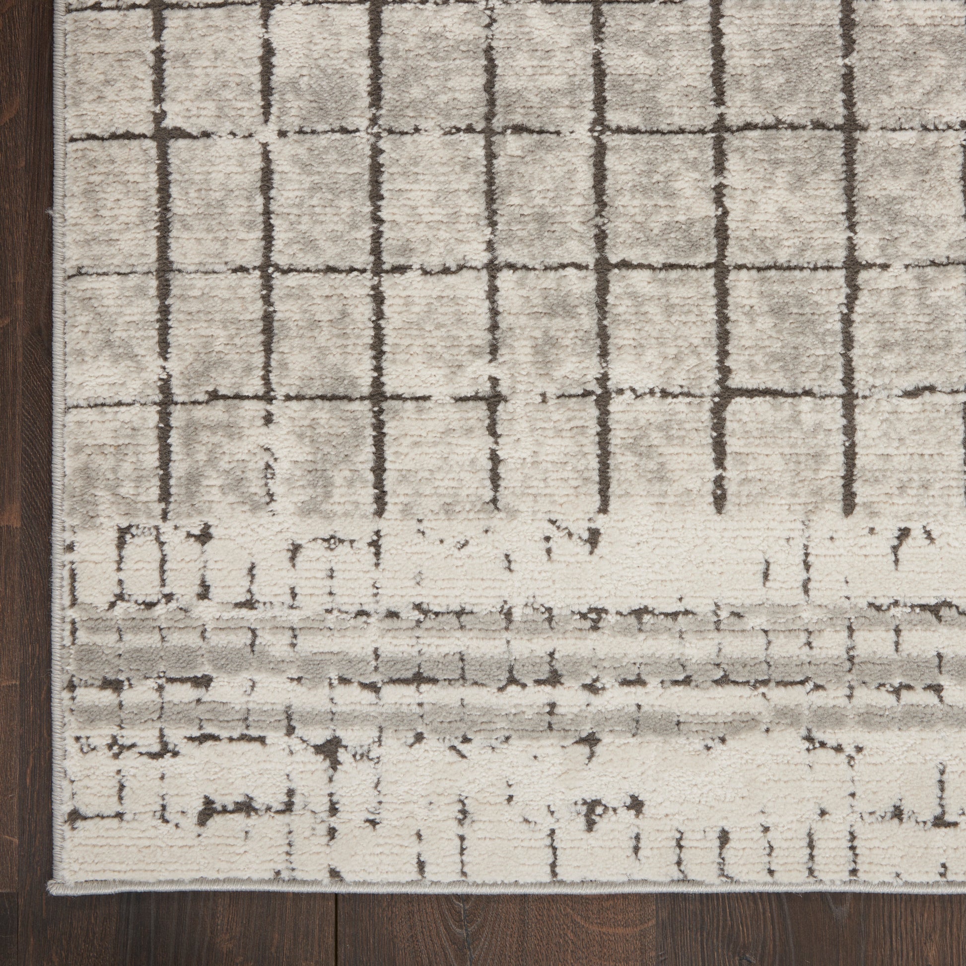 Nourison Home Quarry  Ivory Grey  Contemporary