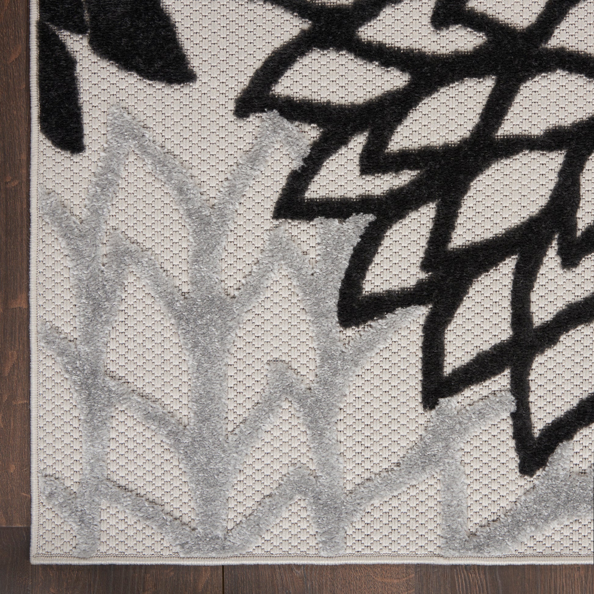 Nourison Home Aloha  Black White  Contemporary