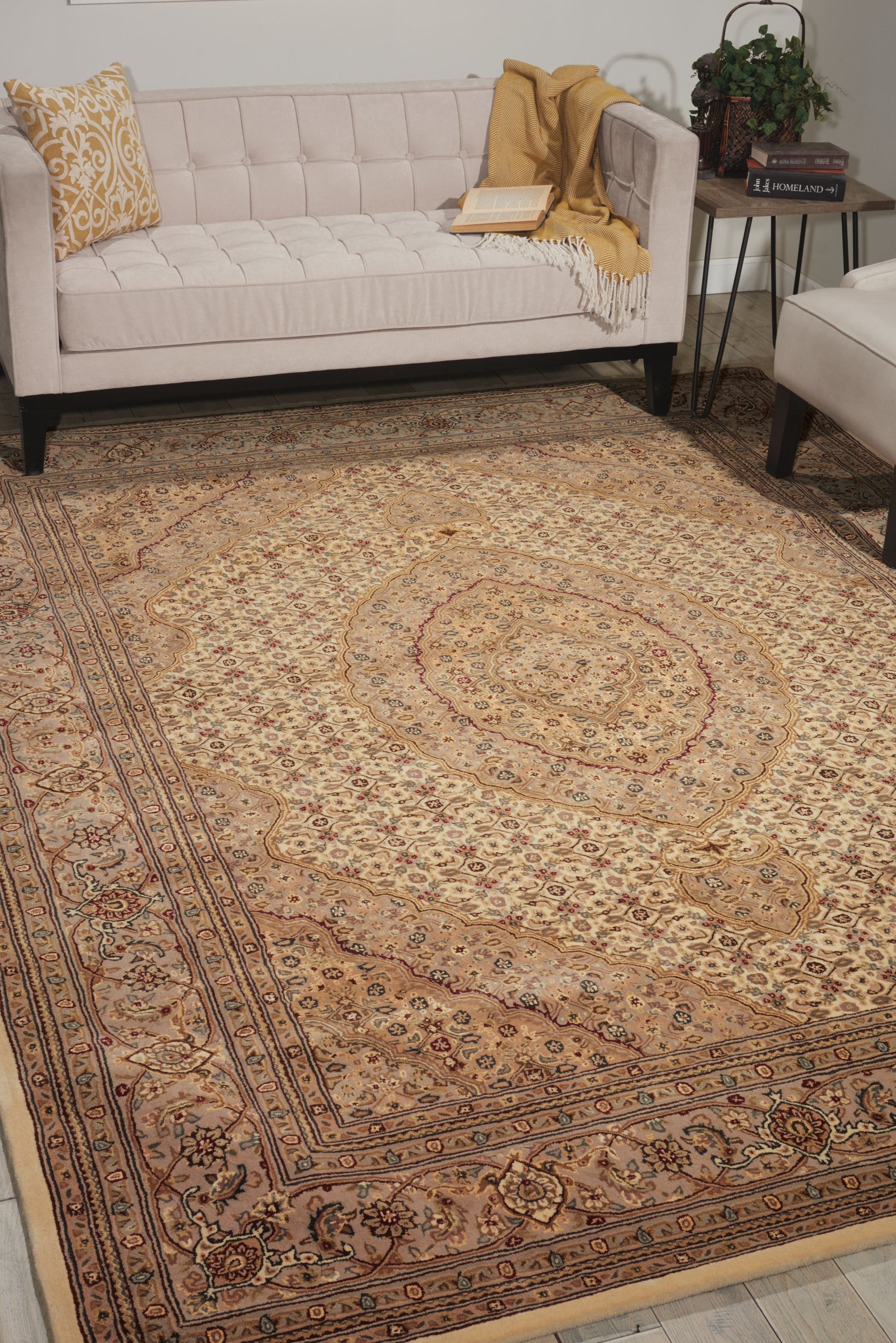 Nourison Home Nourison 2000  Beige  Traditional