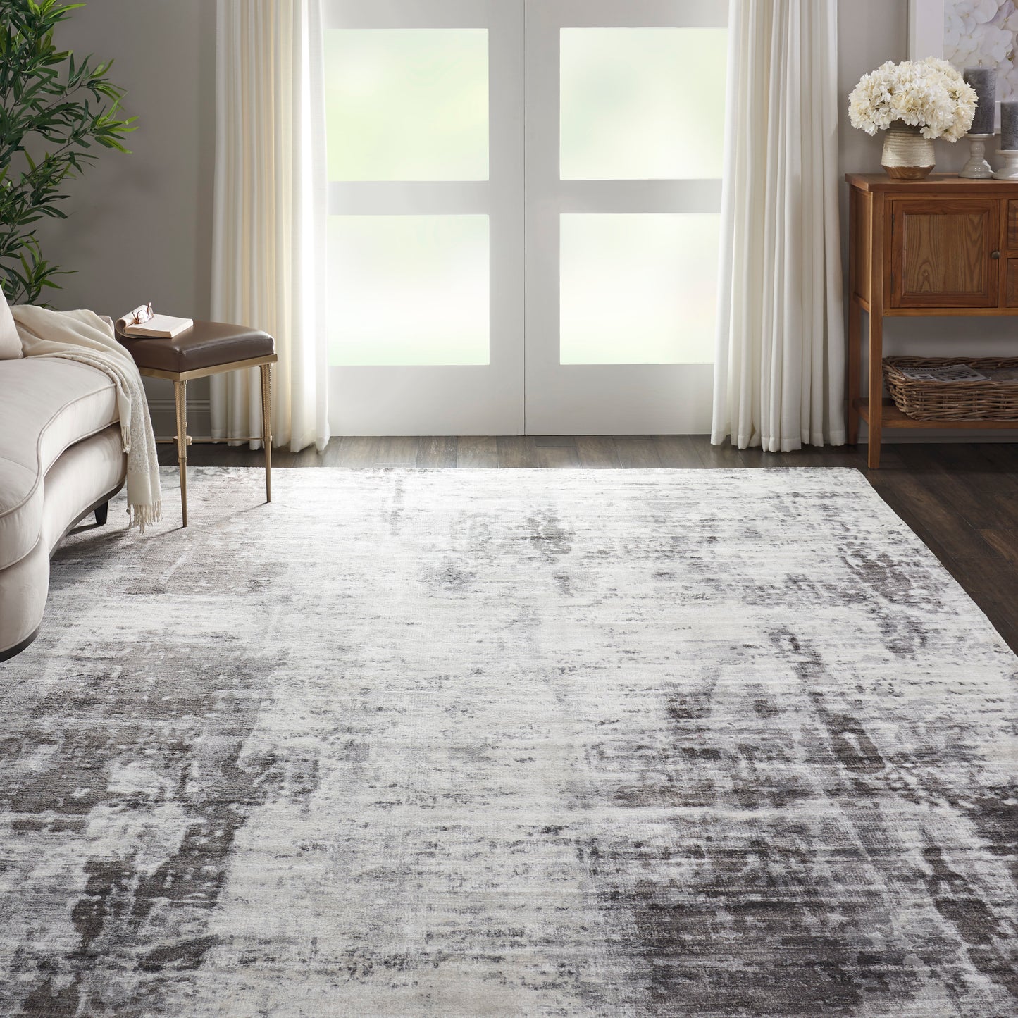 Nourison Home Safari Dreams  Ivory Grey  Contemporary
