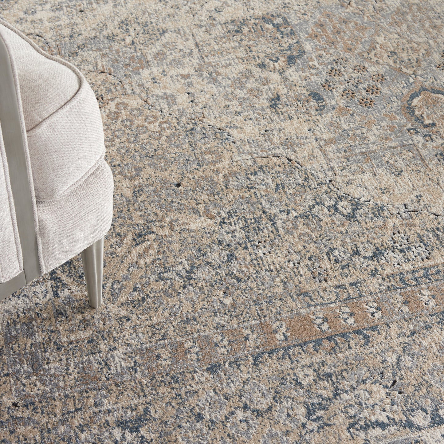 Nourison Home Malta  Ivory Blue  Traditional