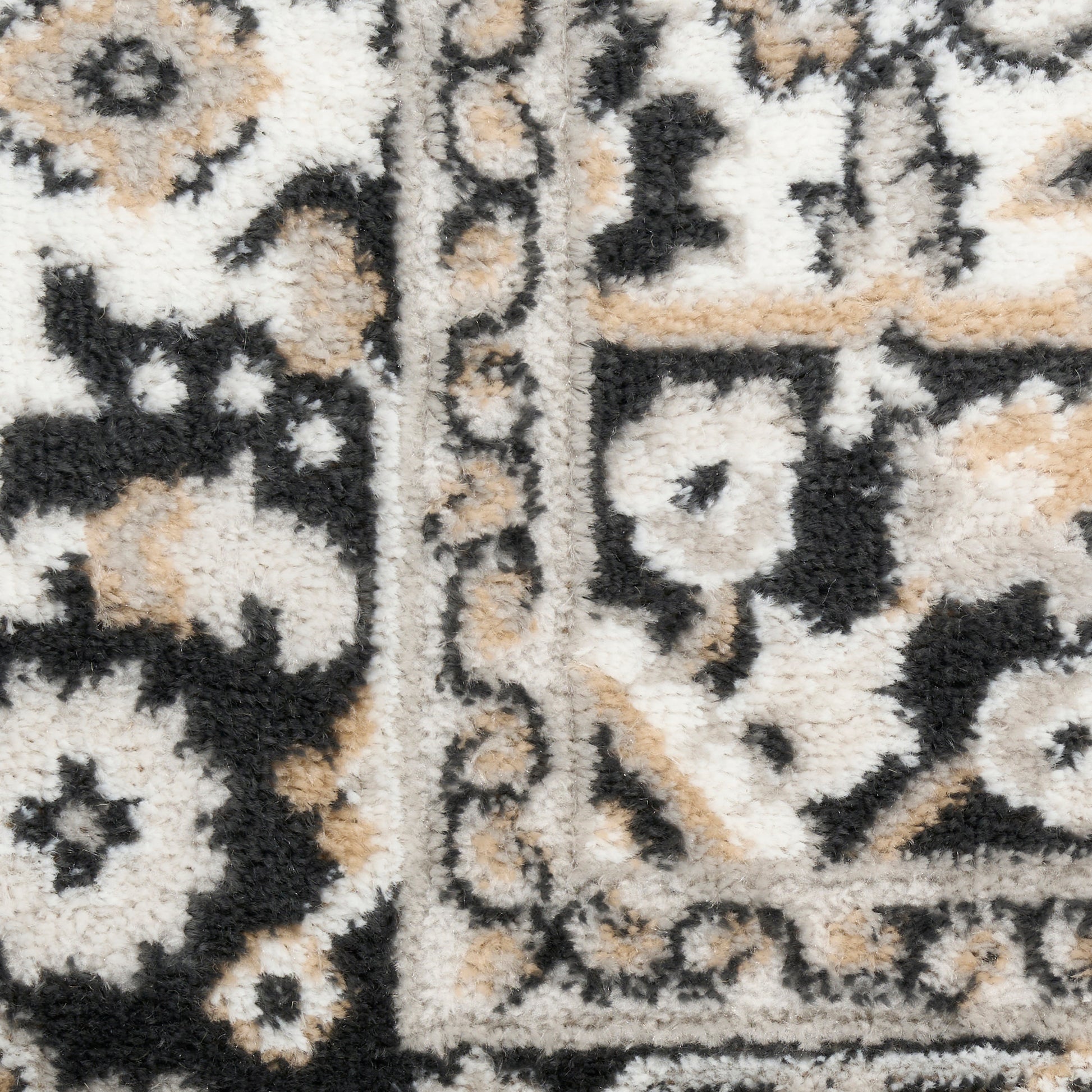 Nourison Home Dekor  Ivory Charcoal  Traditional