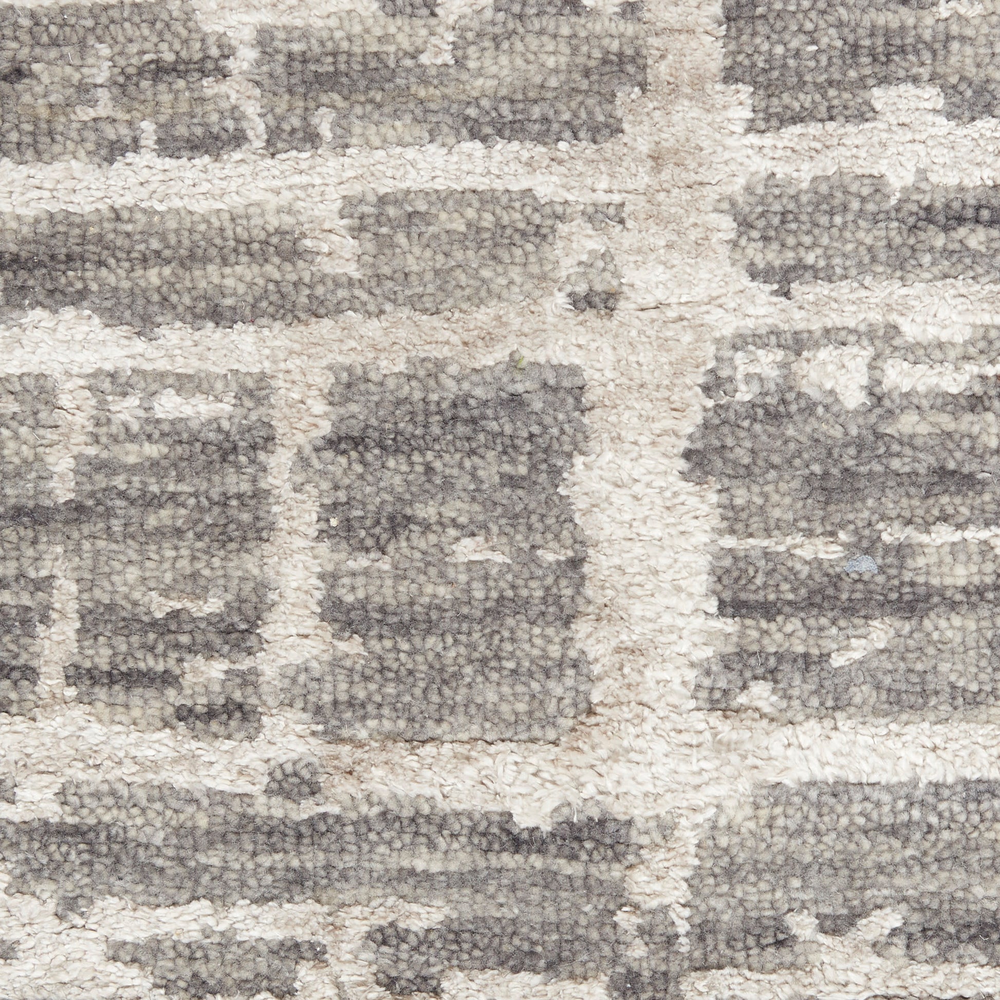 Nourison Home Luna  Grey Silver  Contemporary