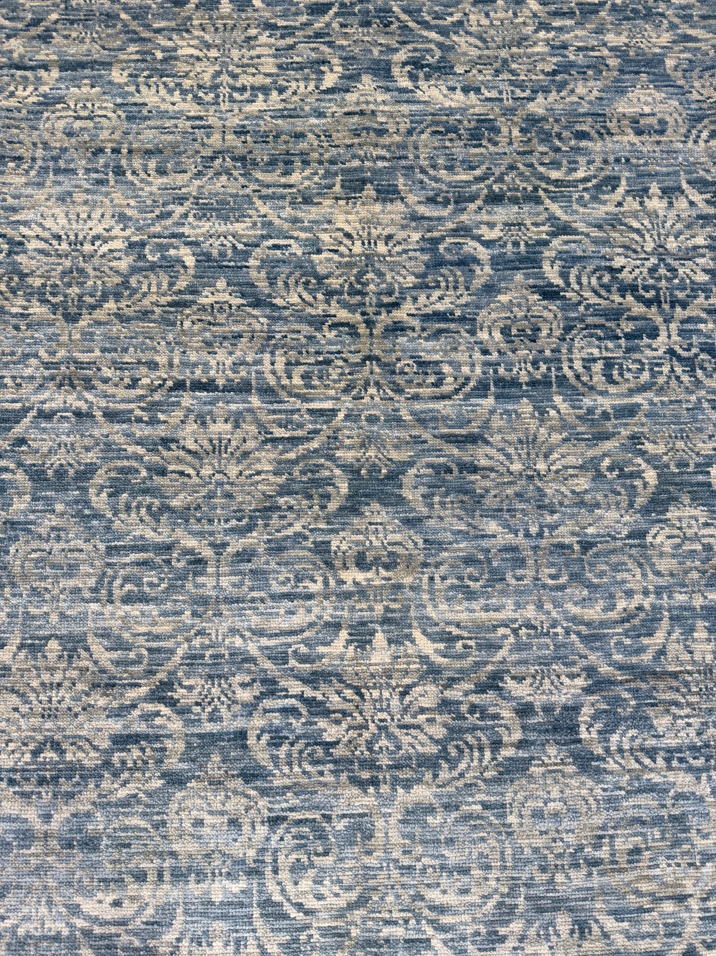 Artisan Samara Grey Ivory Transitional Knotted Rug