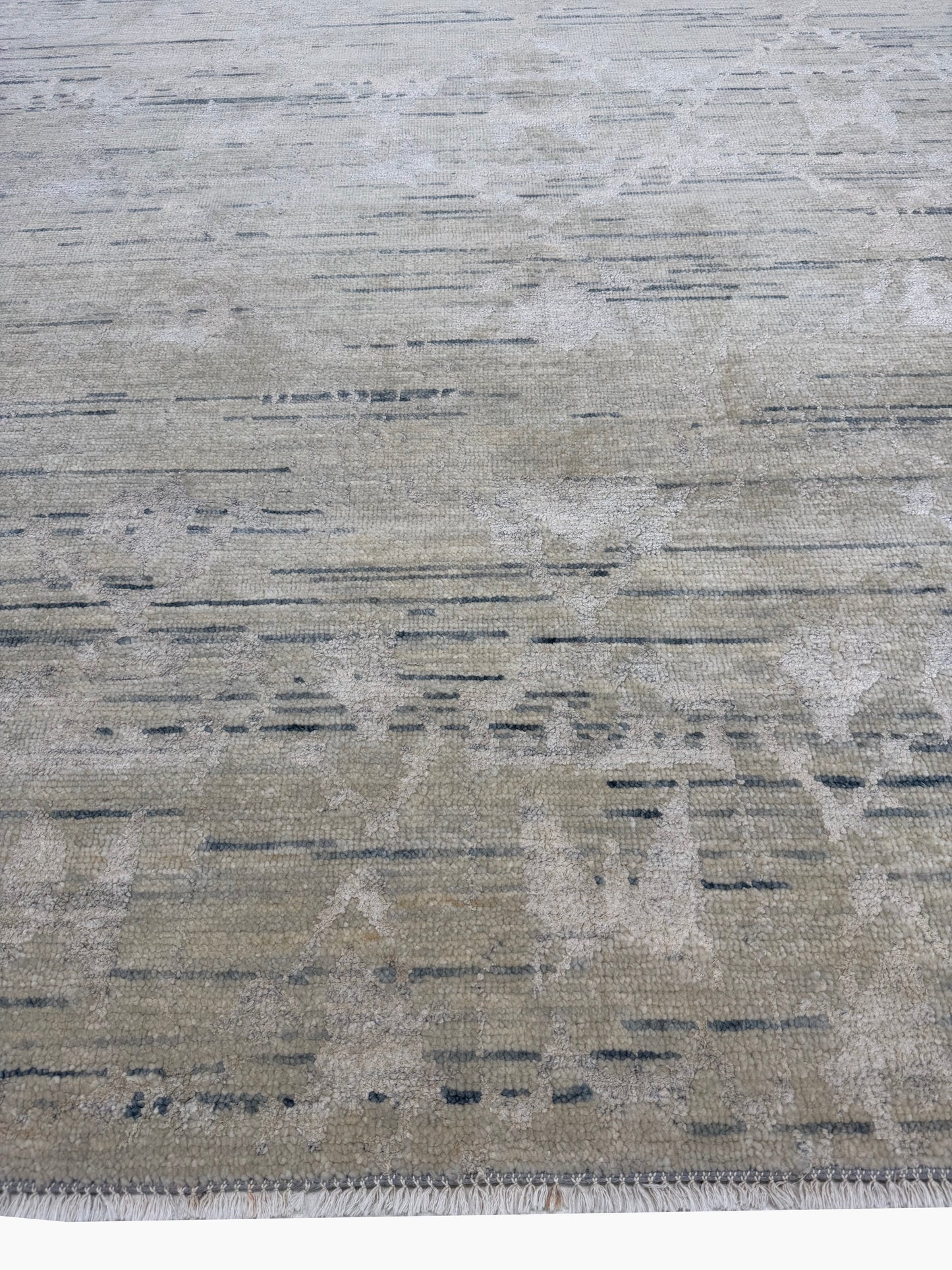 Artisan Samara Beige Grey Transitional Knotted Rug