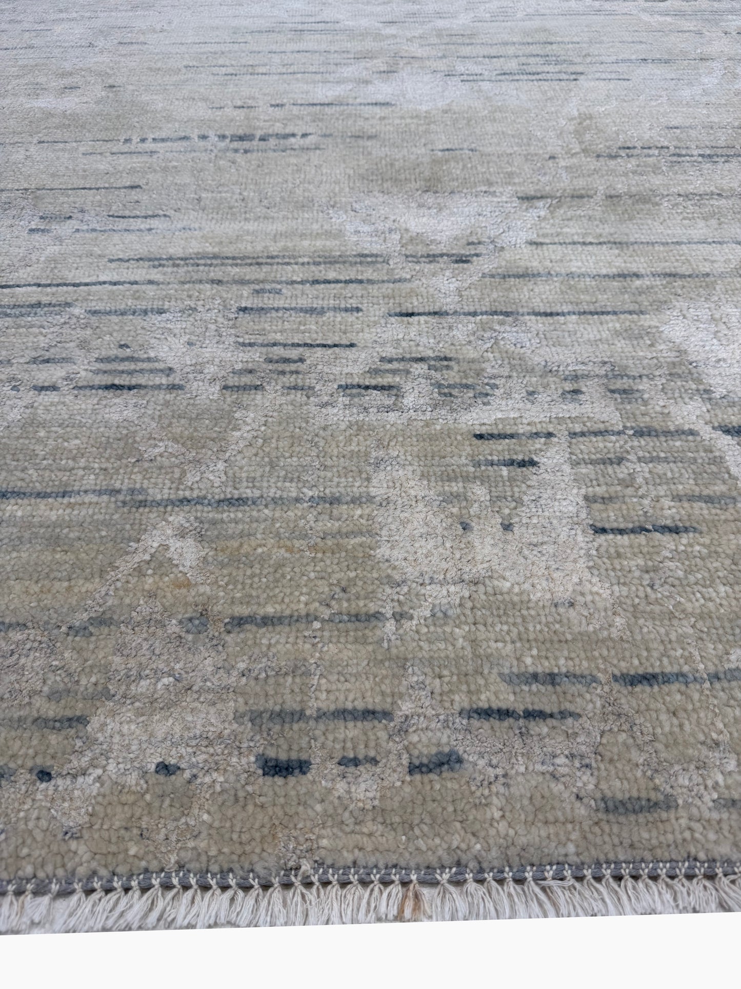 Artisan Samara Beige Grey Transitional Knotted Rug