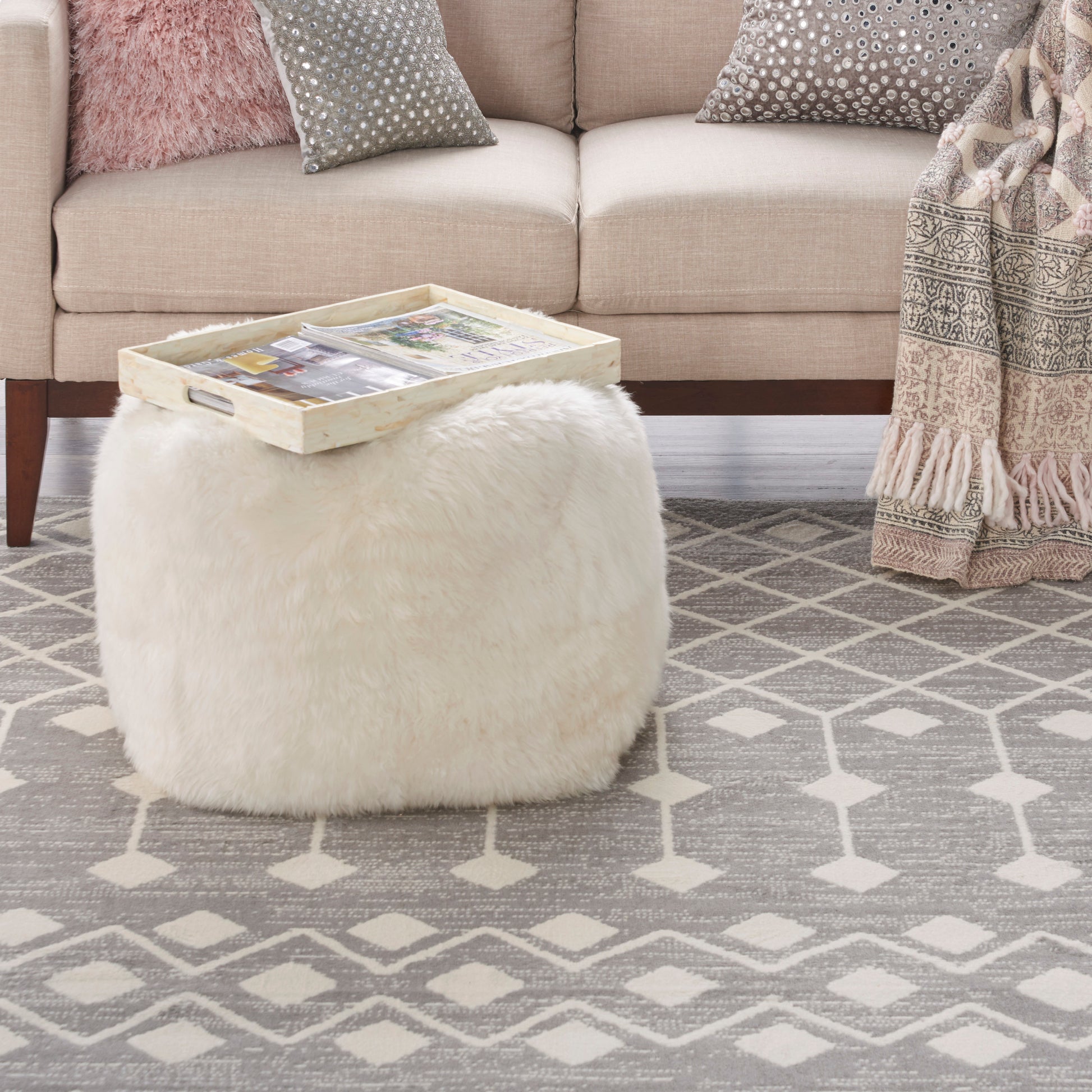 Nourison Home Grafix  Grey  Transitional