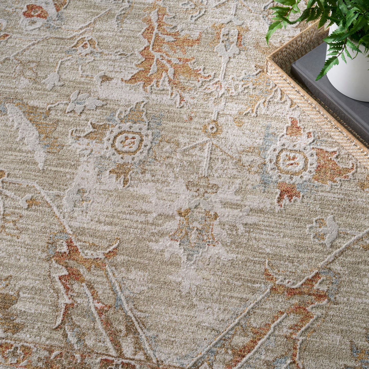 Nourison Home Infinite  Sage Ivory  Traditional