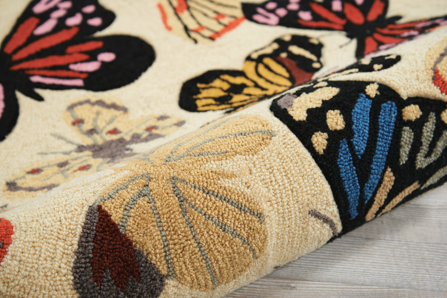 Nourison Home Fantasy  Beige  Contemporary