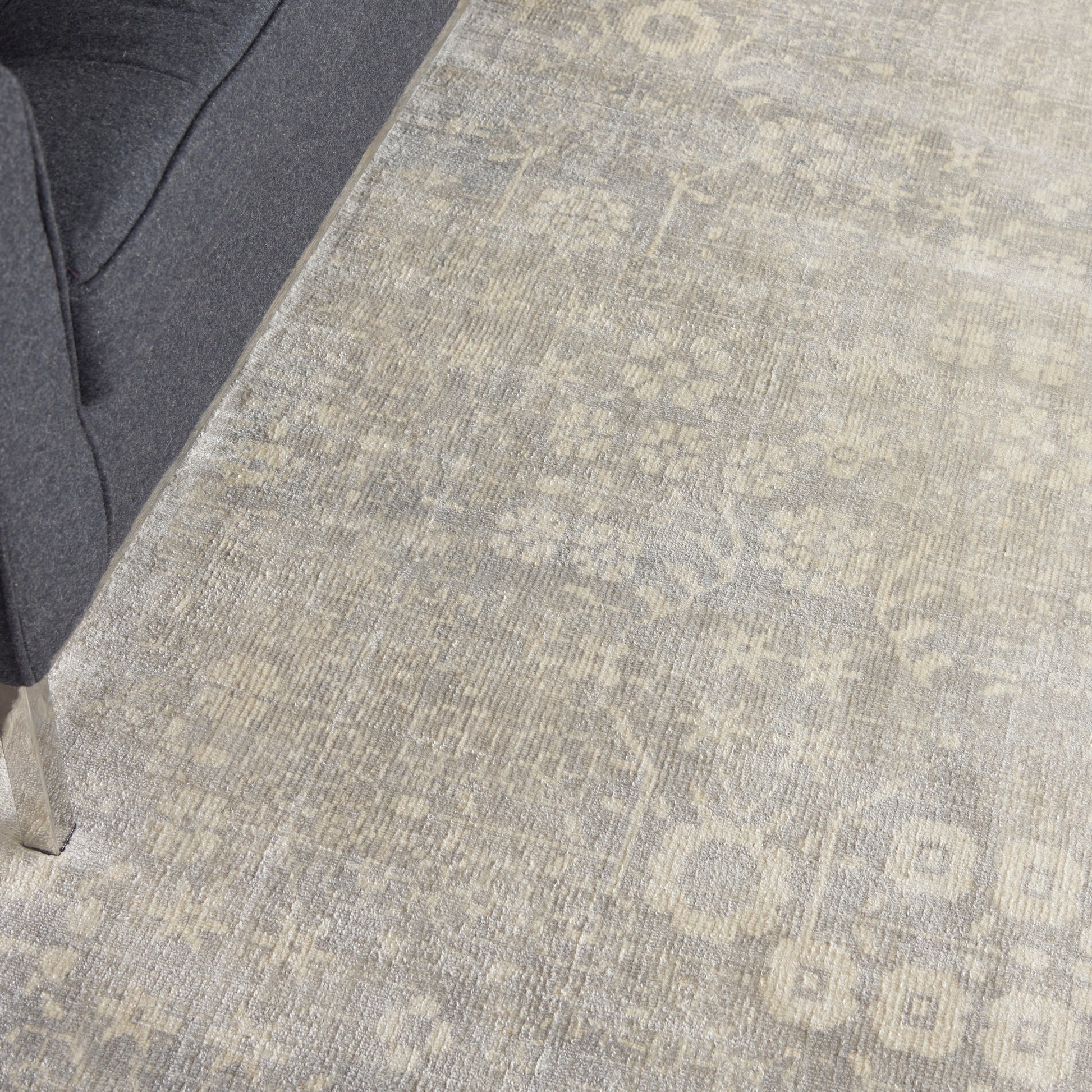 Nourison Home Desert Skies  Beige  Traditional