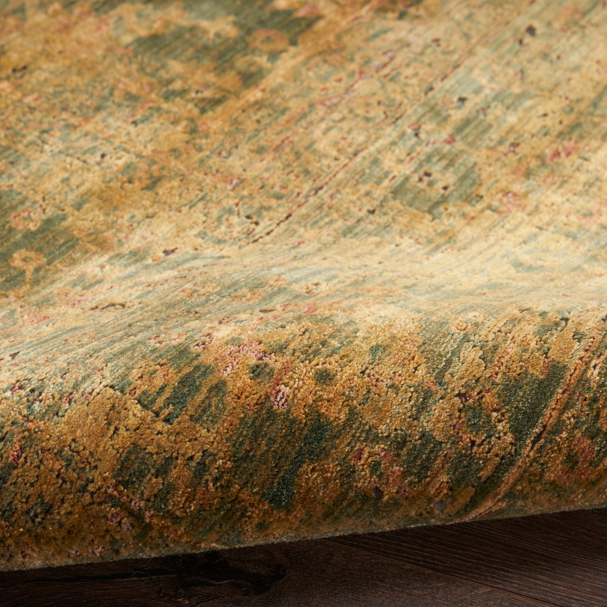 Nourison Home Luxurious  Olive  Traditional