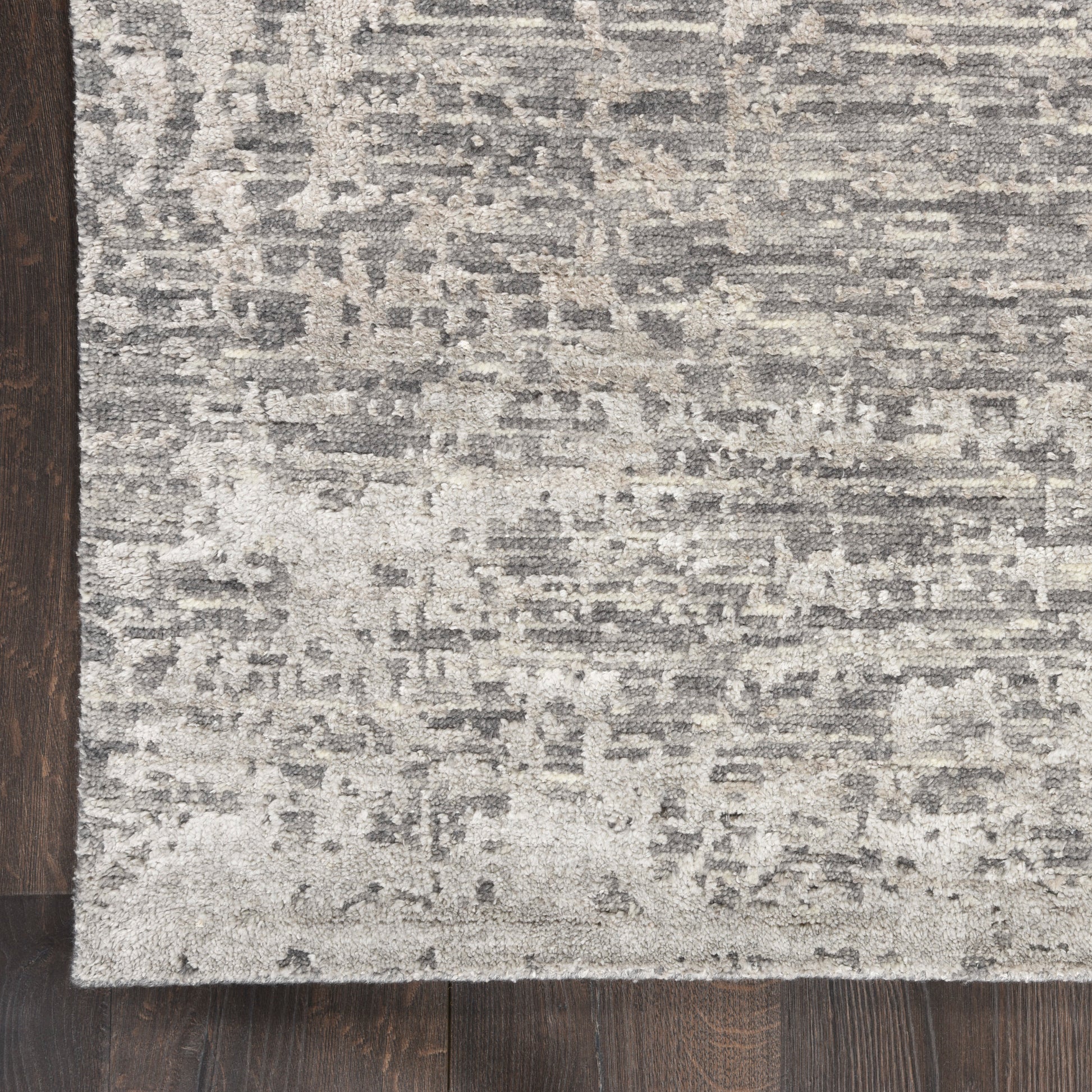 Nourison Home Luna  Grey Silver  Contemporary