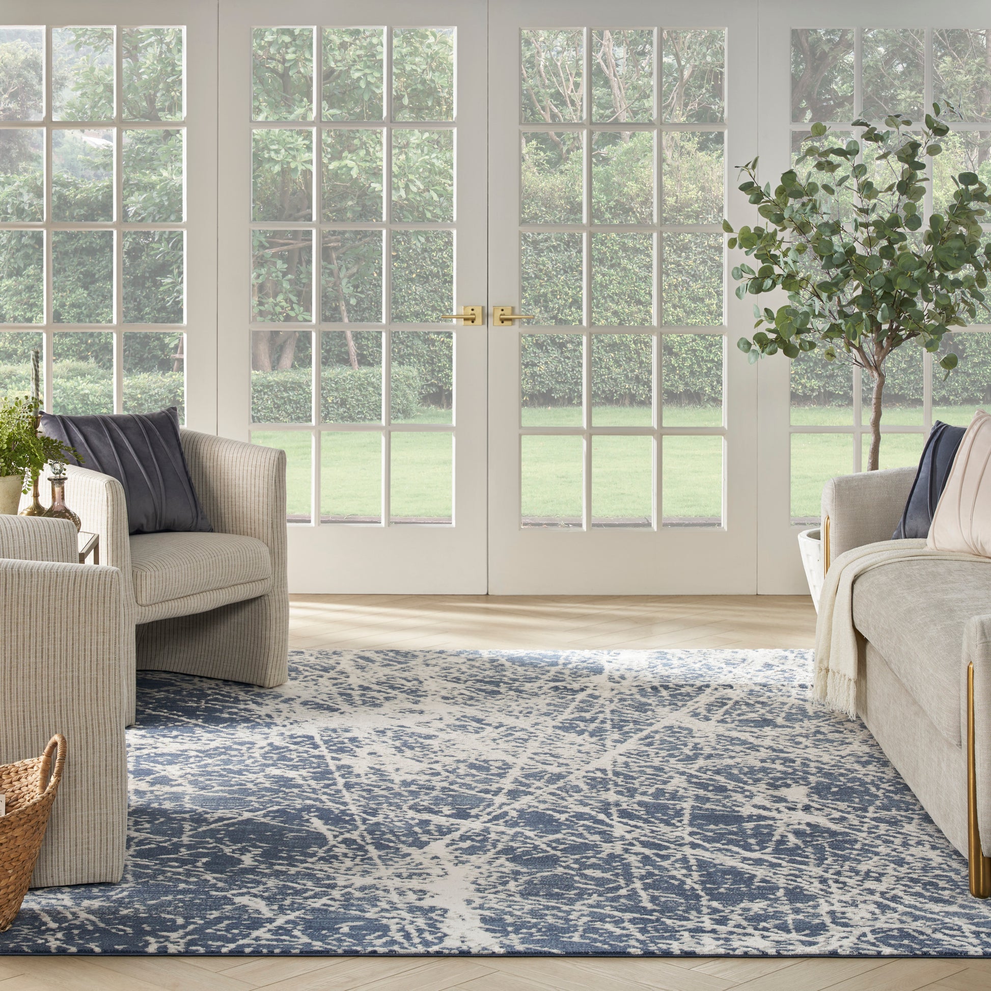 Nourison Home Exhale  Navy Ivory  Contemporary