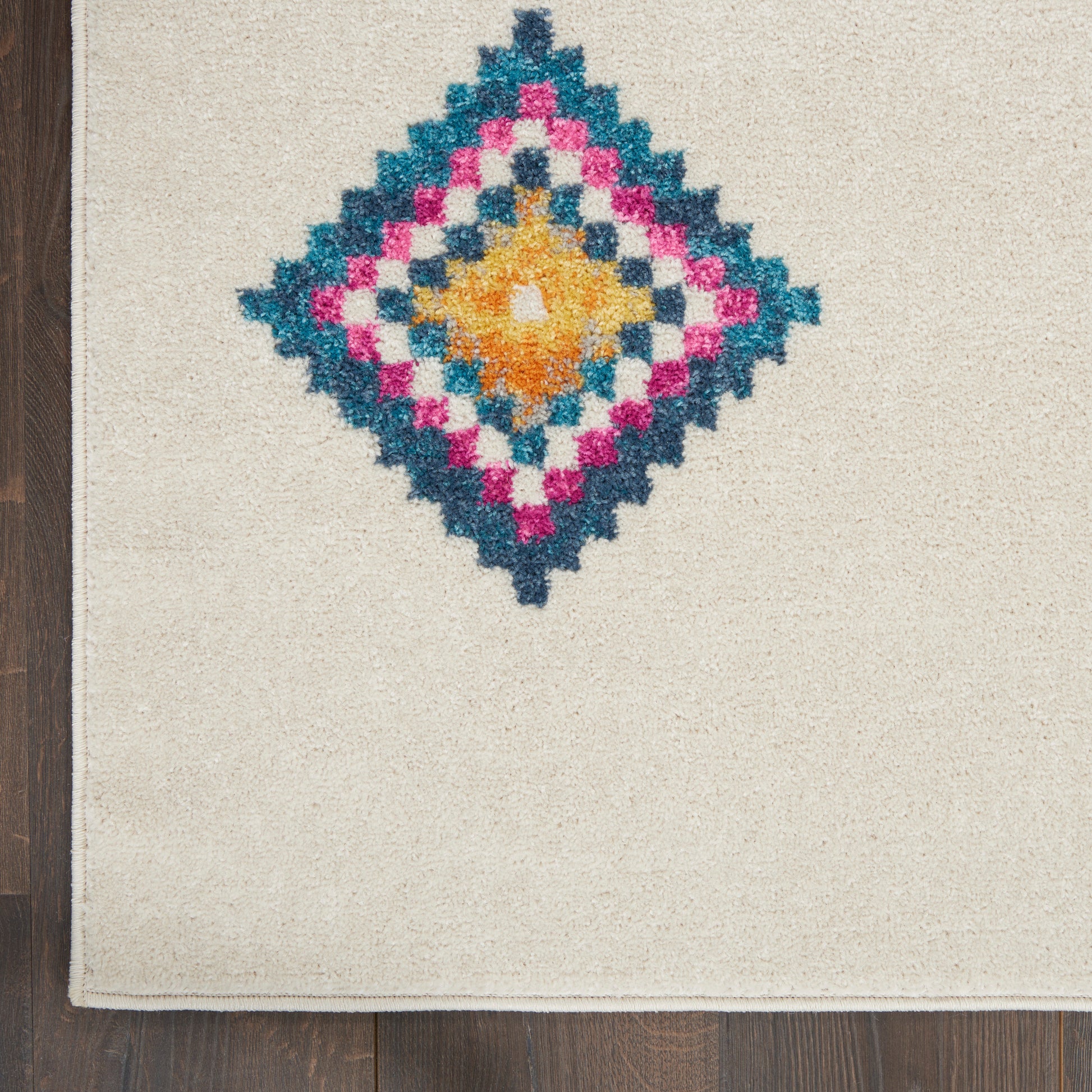 Nourison Home Passion  Ivory Multicolor  Transitional