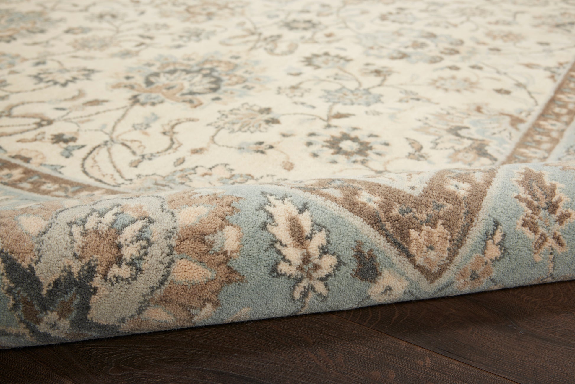 Nourison Home Living Treasures  Ivory Aqua  Traditional