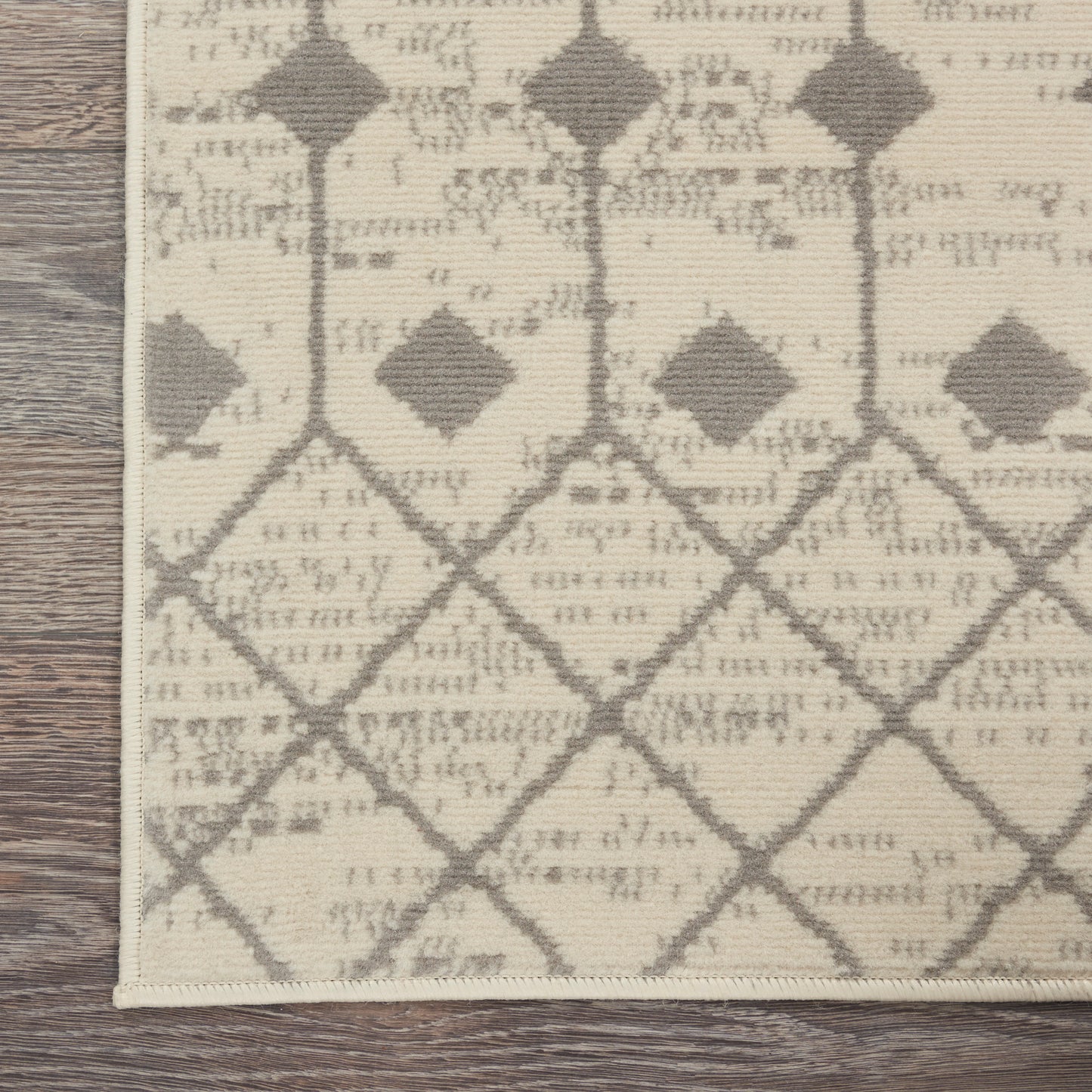 Nourison Home Grafix  Ivory Grey  Transitional