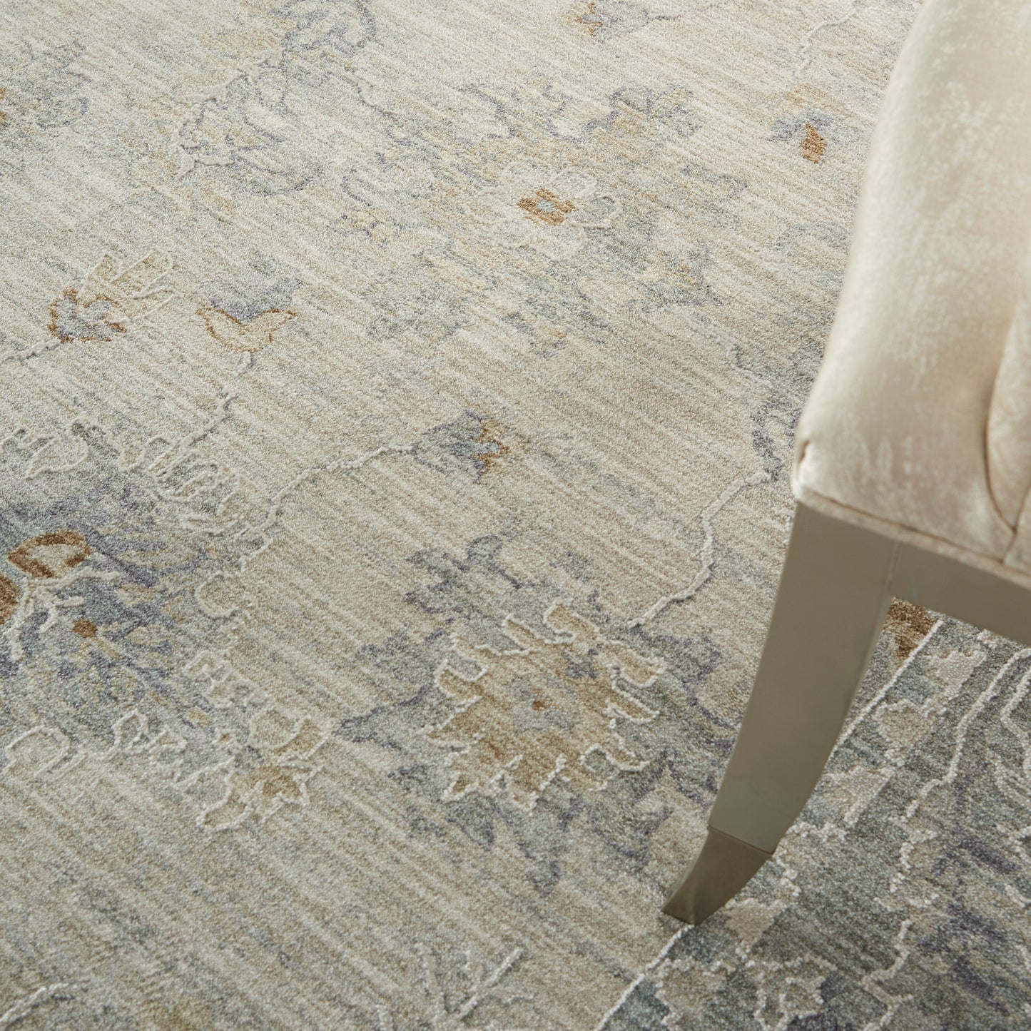 Nourison Home Infinite  Light Grey  Traditional