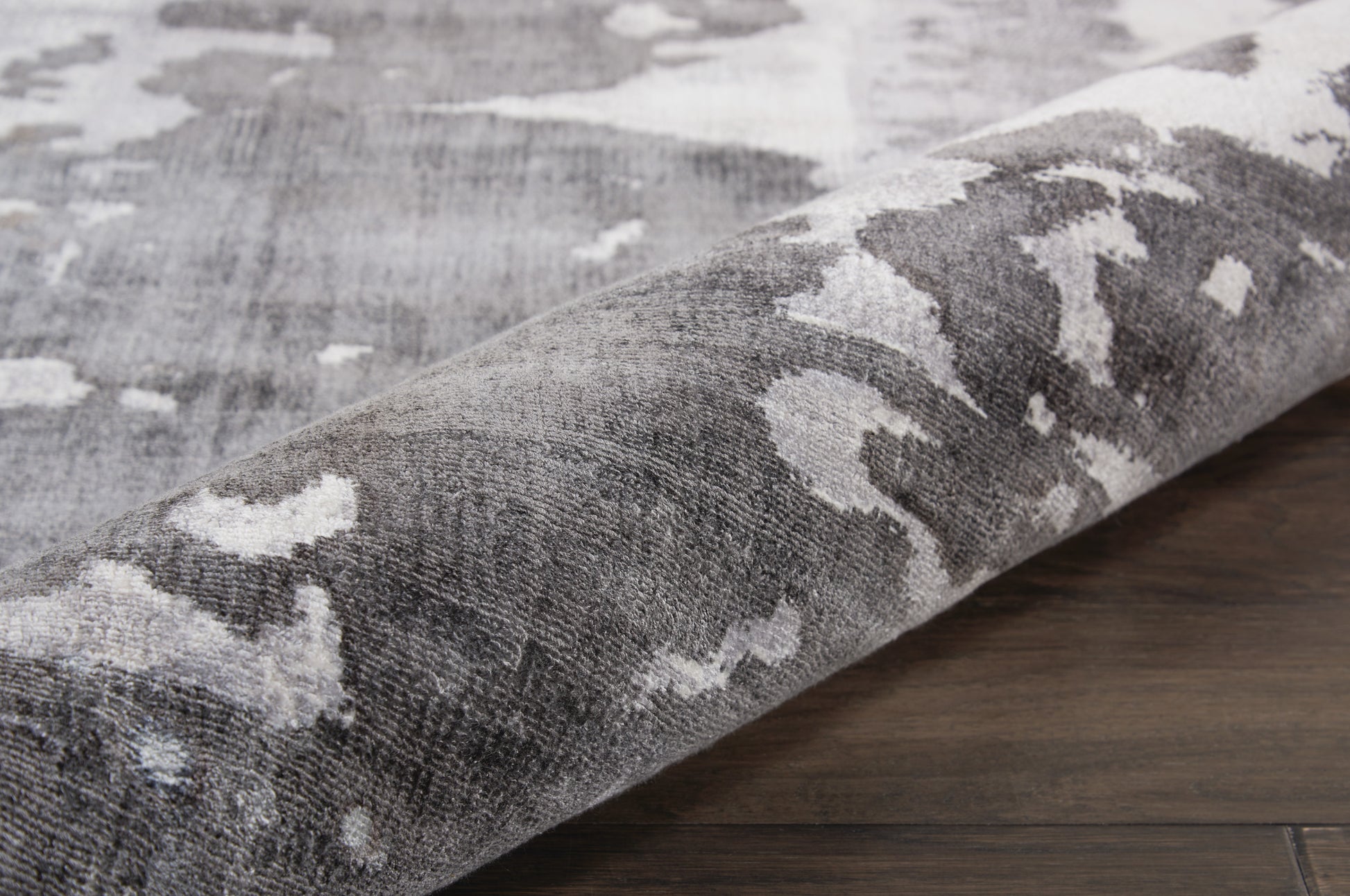 Nourison Home Safari Dreams  Grey  Contemporary