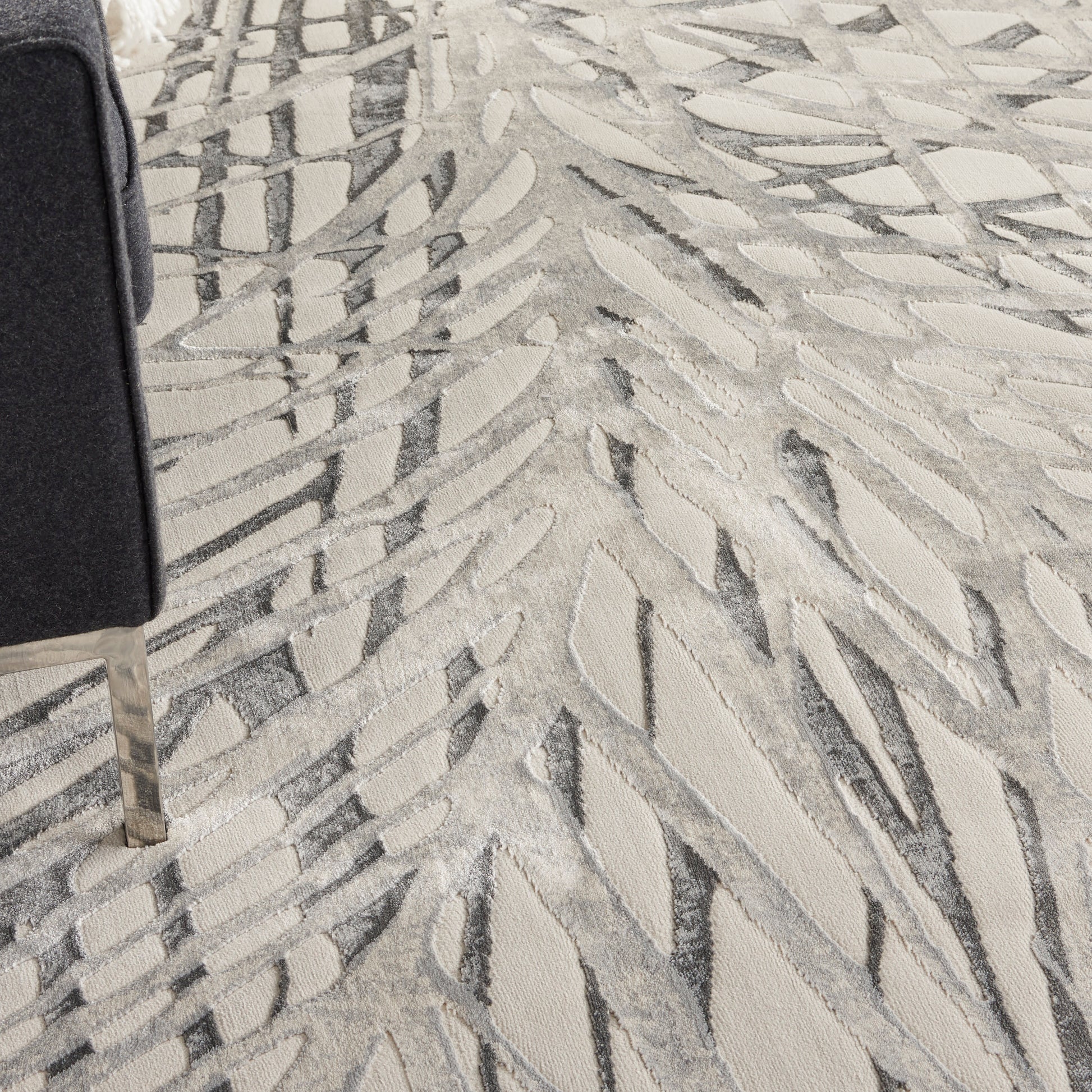 Nourison Home Rustic Textures  Ivory Grey  Contemporary