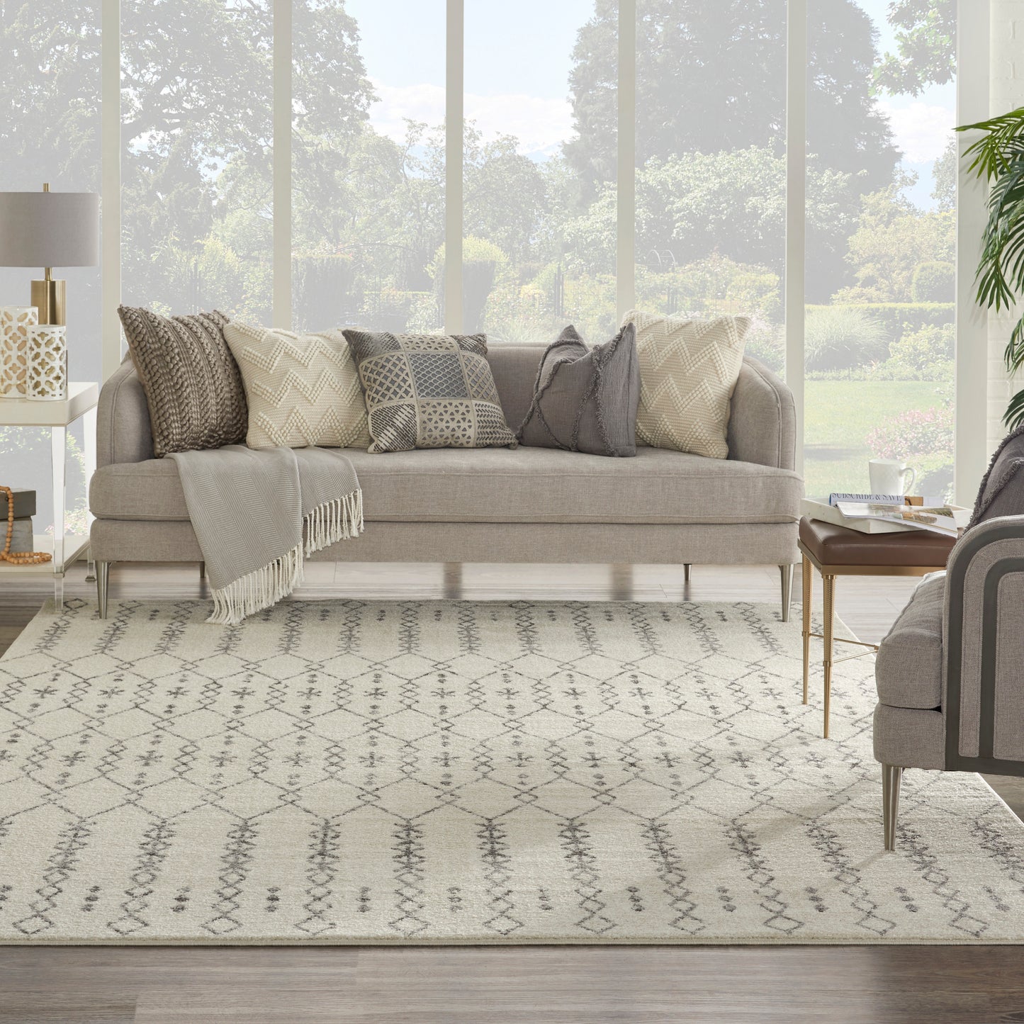 Nourison Home Passion  Ivory Grey  Transitional