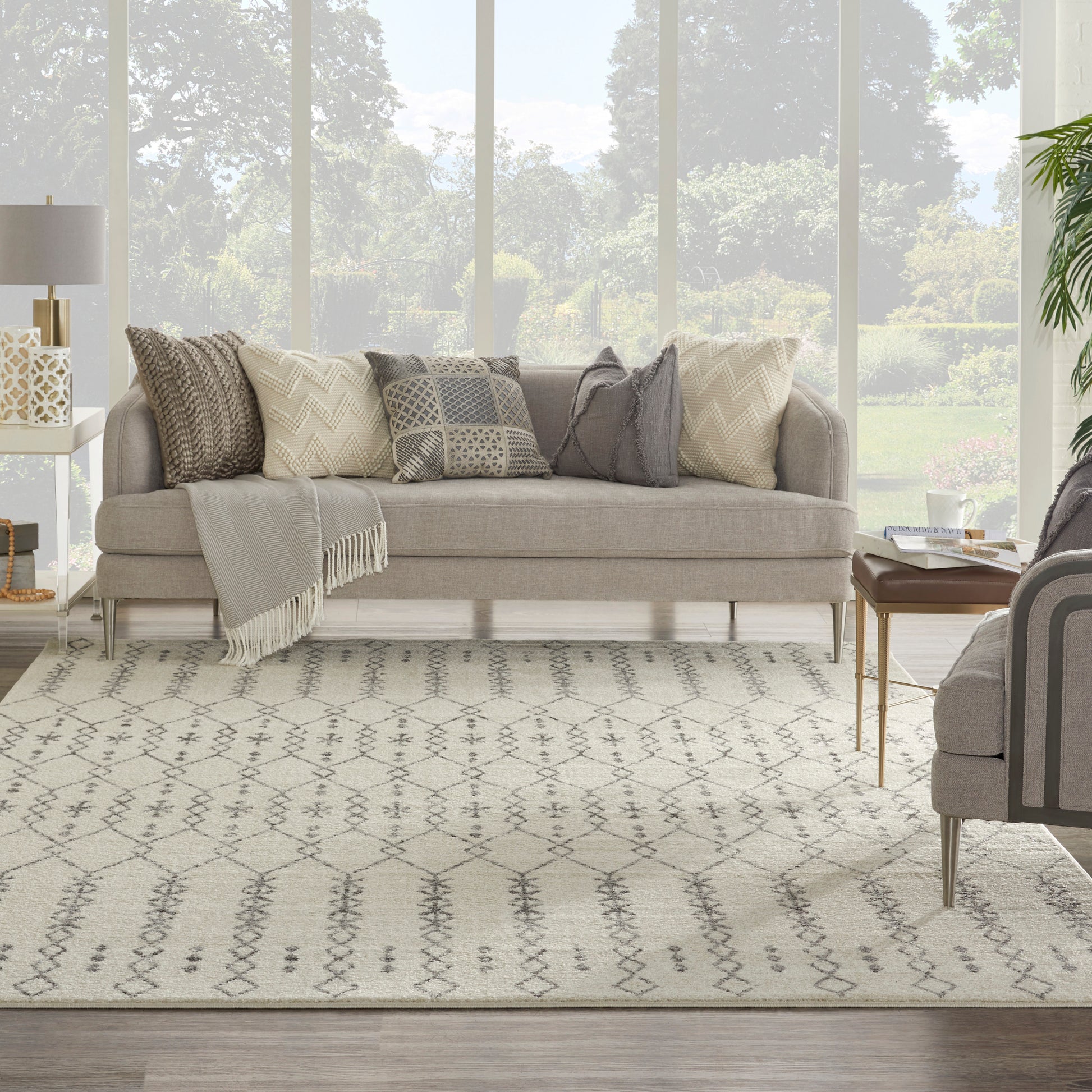 Nourison Home Passion  Ivory Grey  Transitional