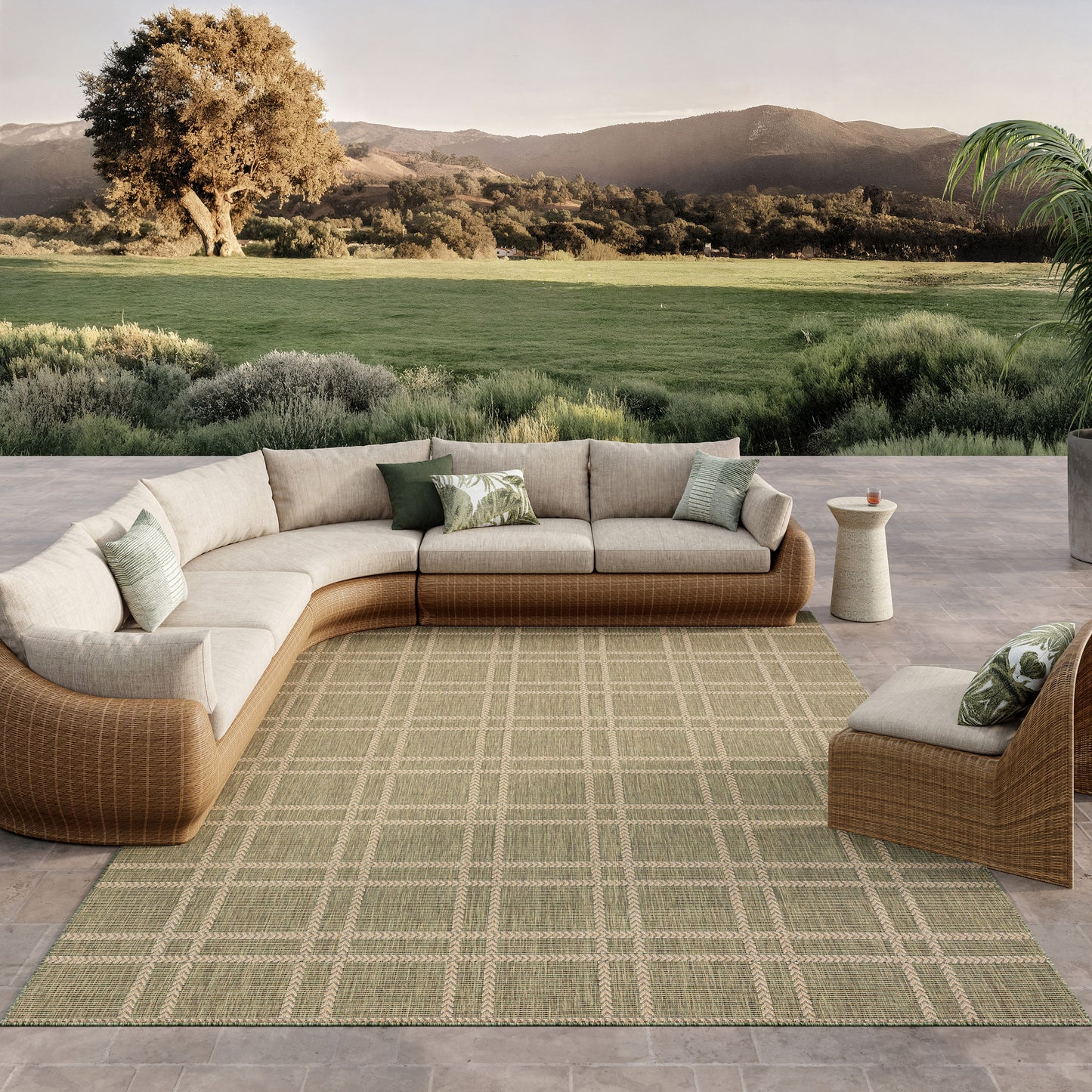 Nourison Home Horizon Indoor/Outdoor  Green  Contemporary
