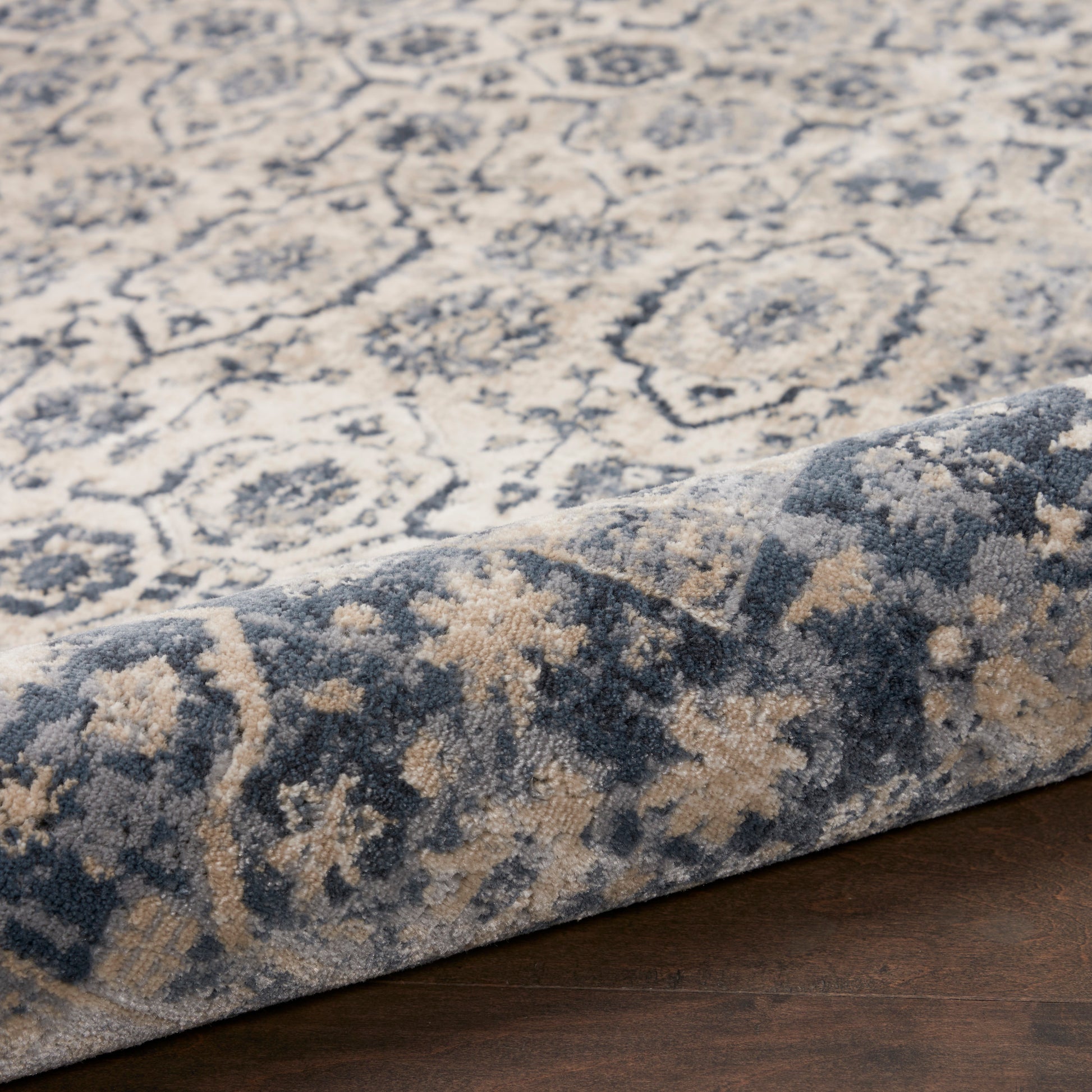 Nourison Home Malta  Ivory Blue  Traditional