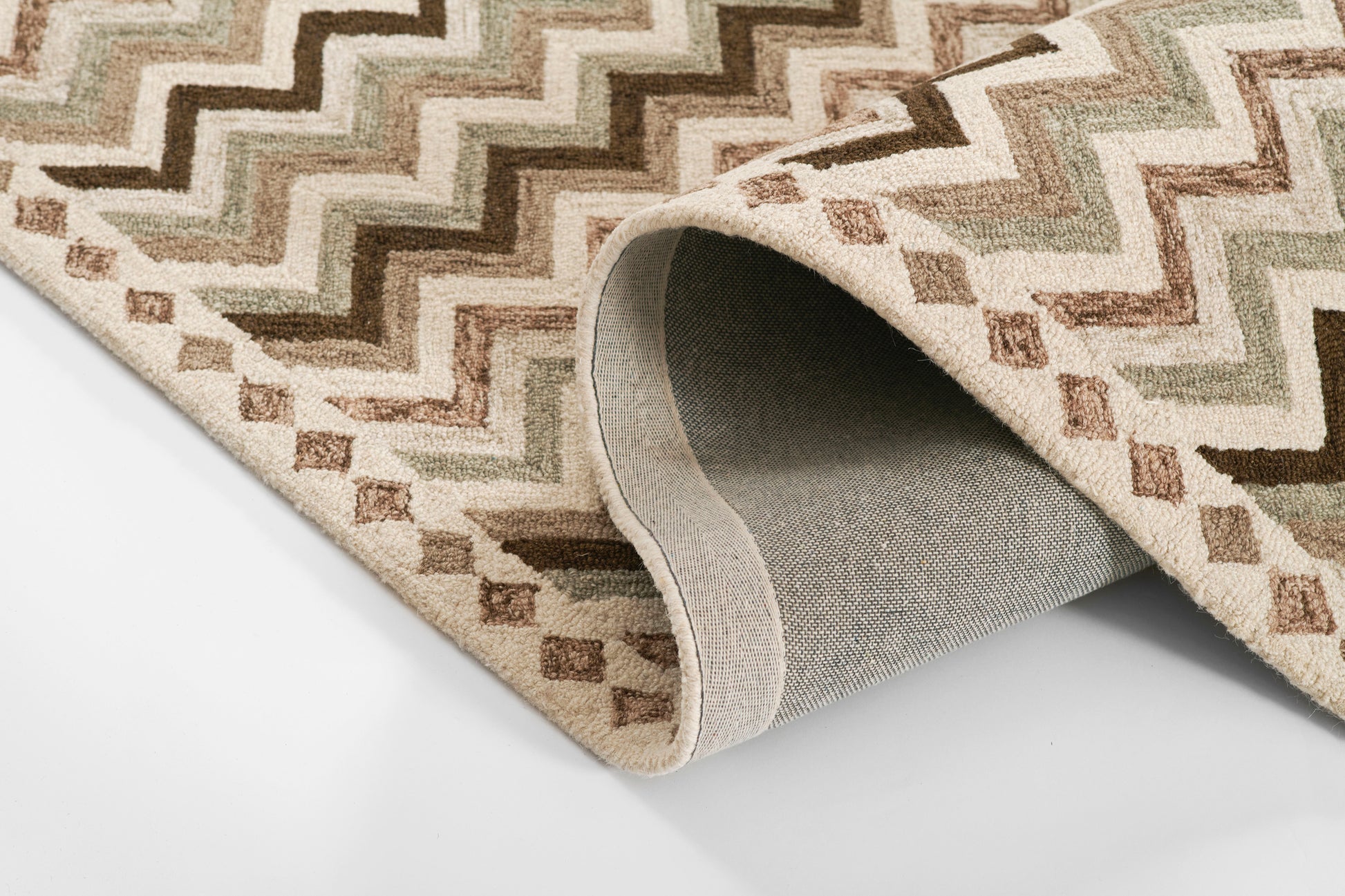 Erin Gates Abbot  Neutral  Contemporary