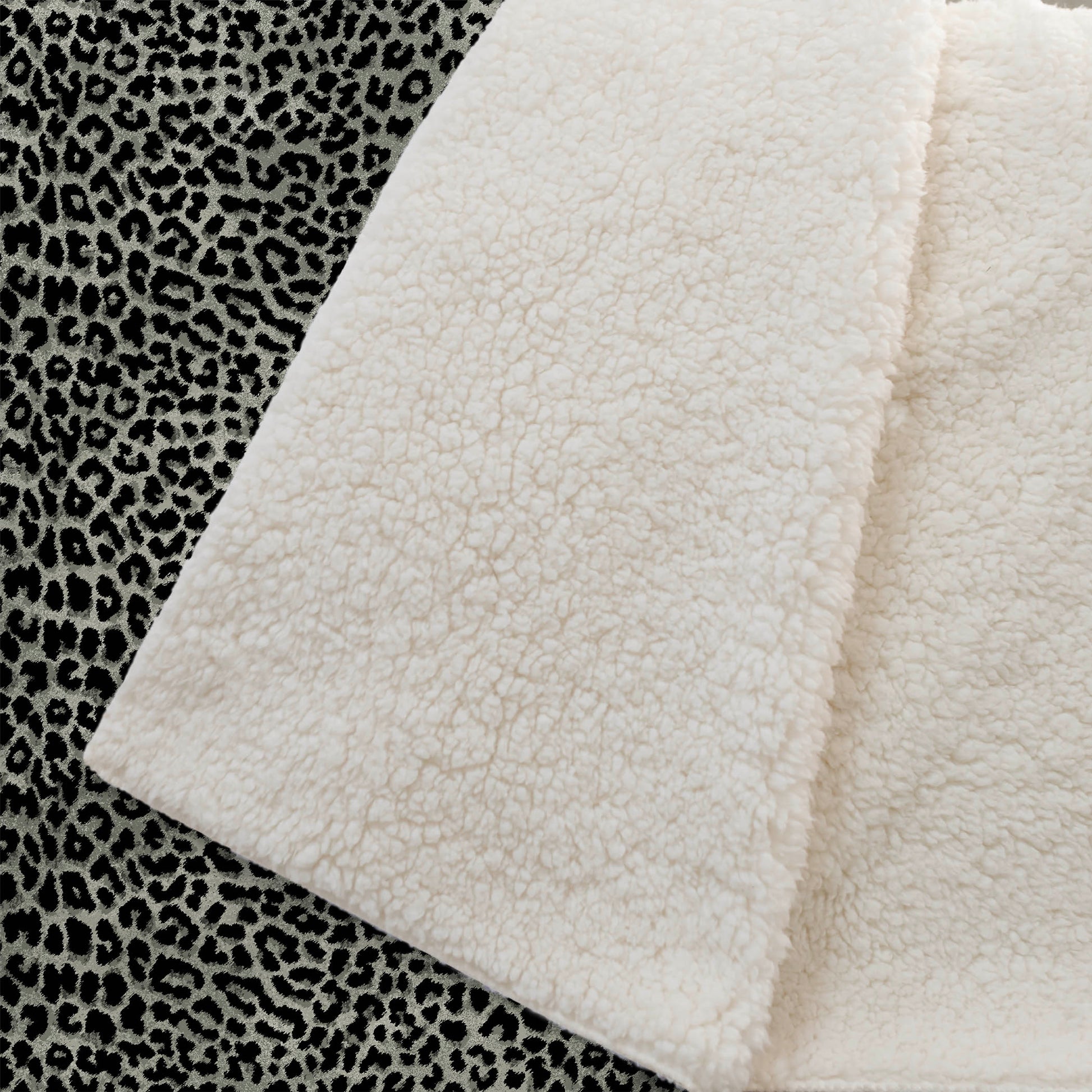 Dalyn Rugs Akina  Midnight  Casual