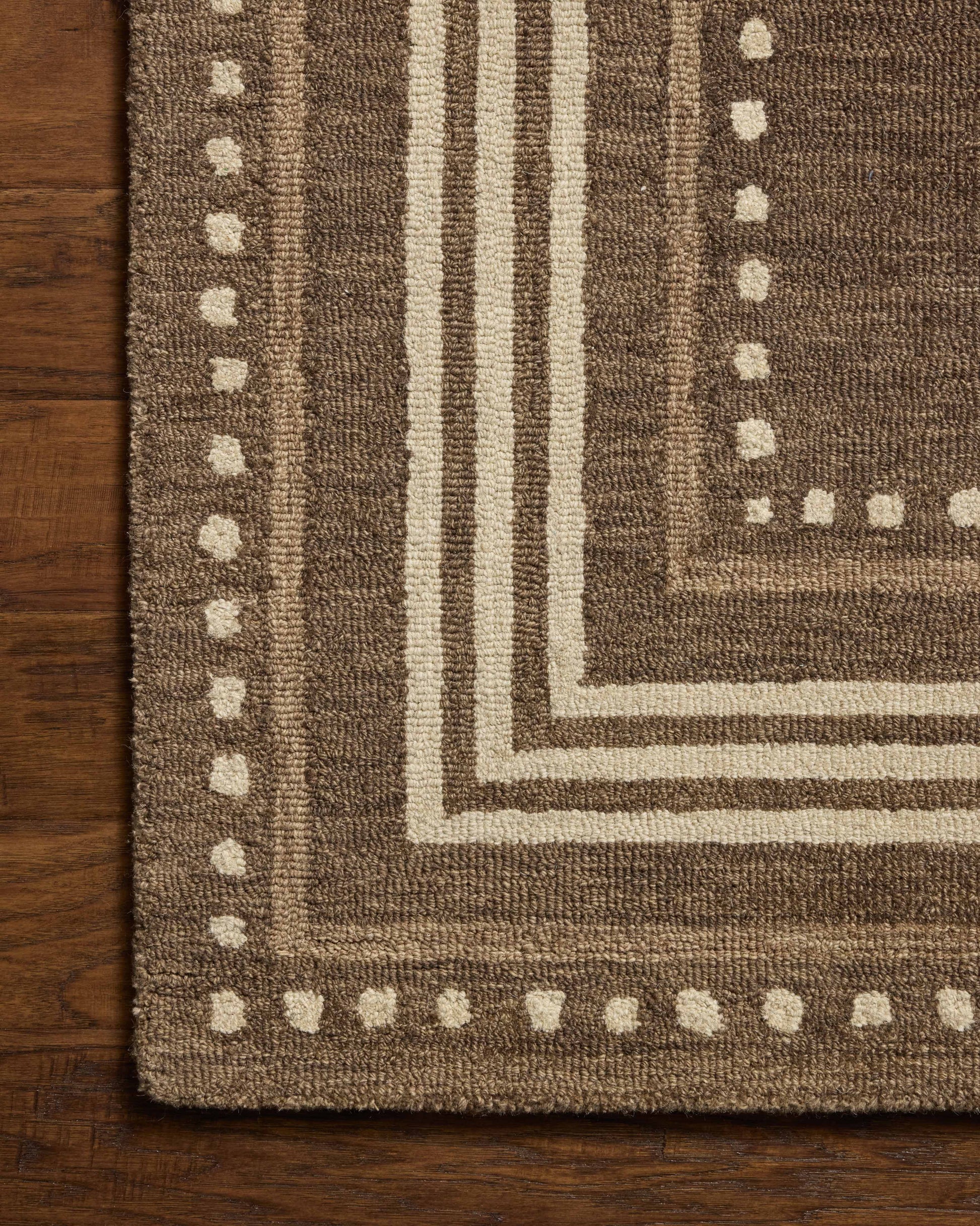 Chris Loves Julia x Loloi Alfie  Bark Natural Contemporary