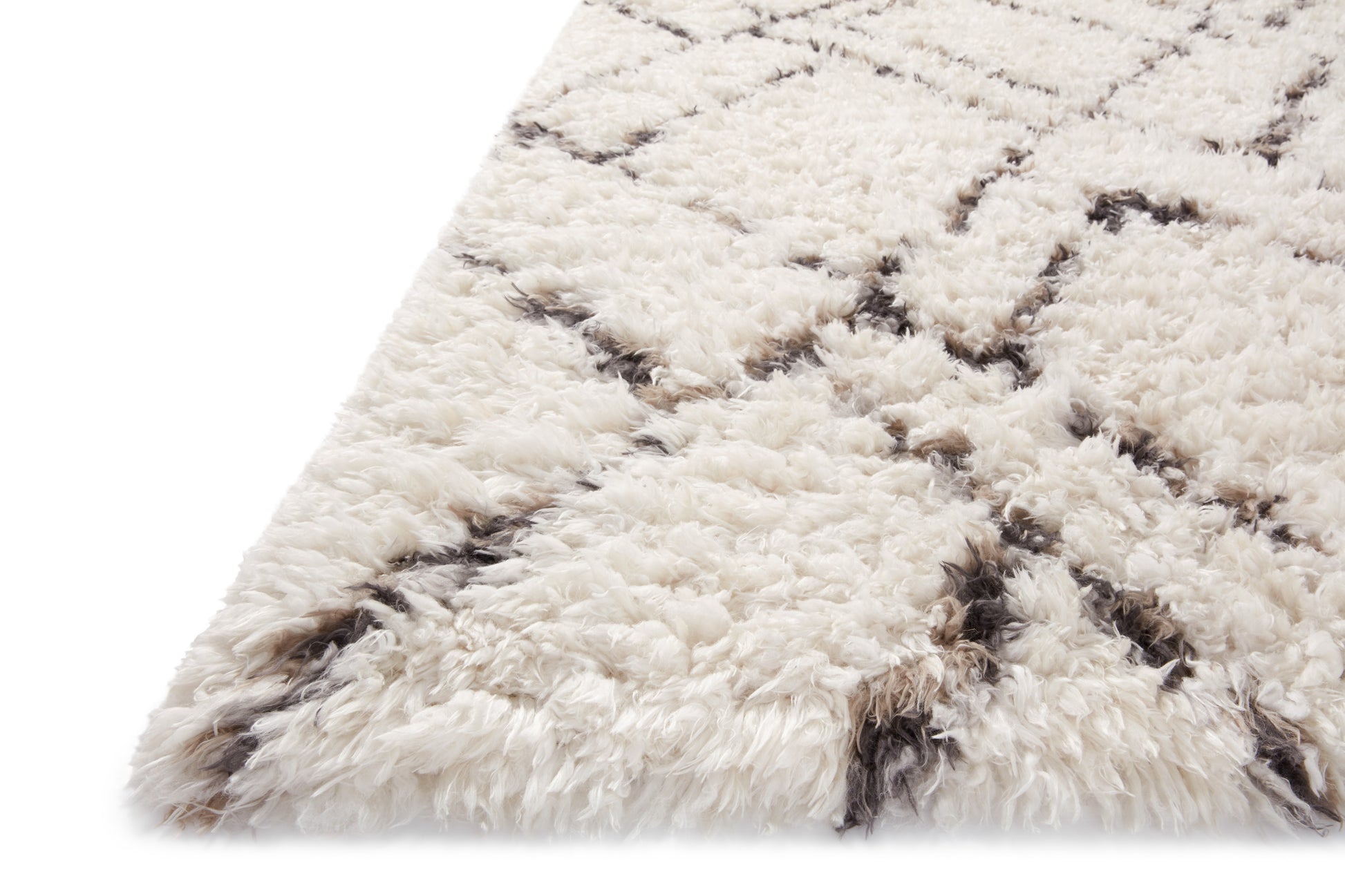 Angela Rose x Loloi Amira  Ivory Bark Shag
