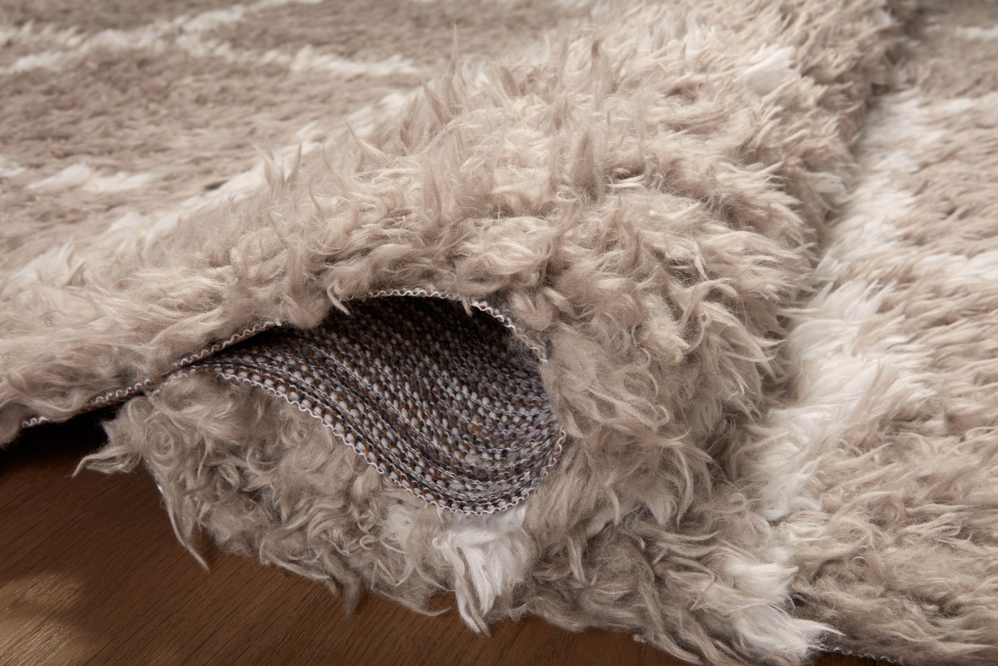 Angela Rose x Loloi Amira  Khaki Ivory Shag