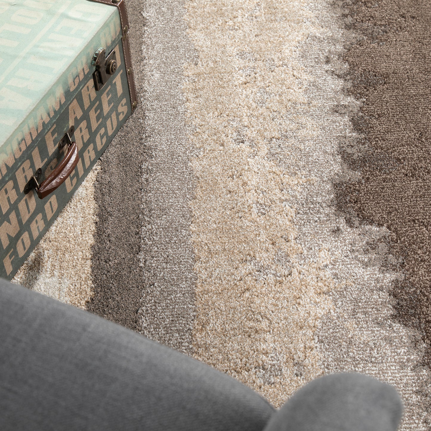 Dalyn Rugs Antigua  Mocha  Transitional