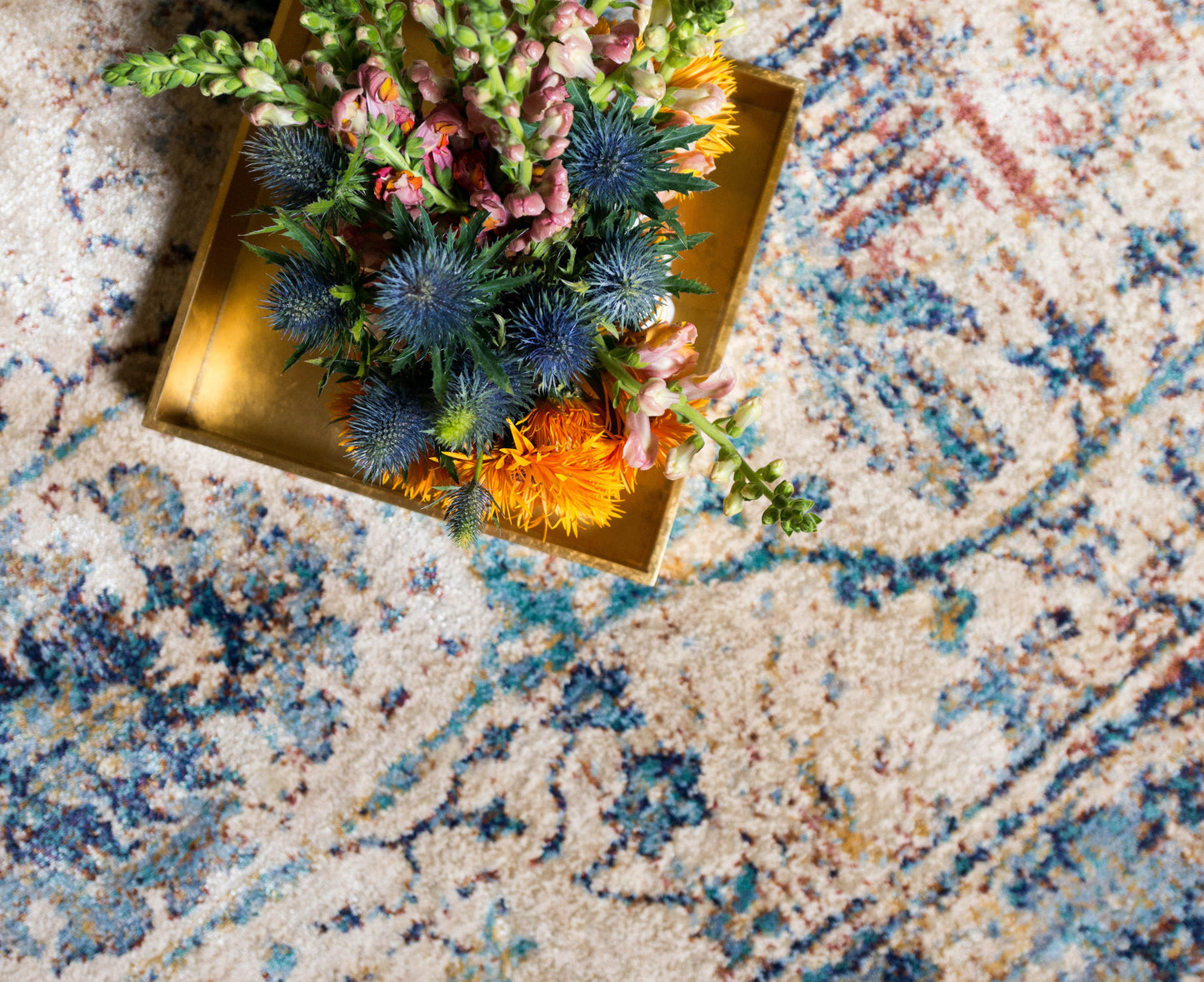 Loloi Anastasia  Sand Lt. Blue Transitional