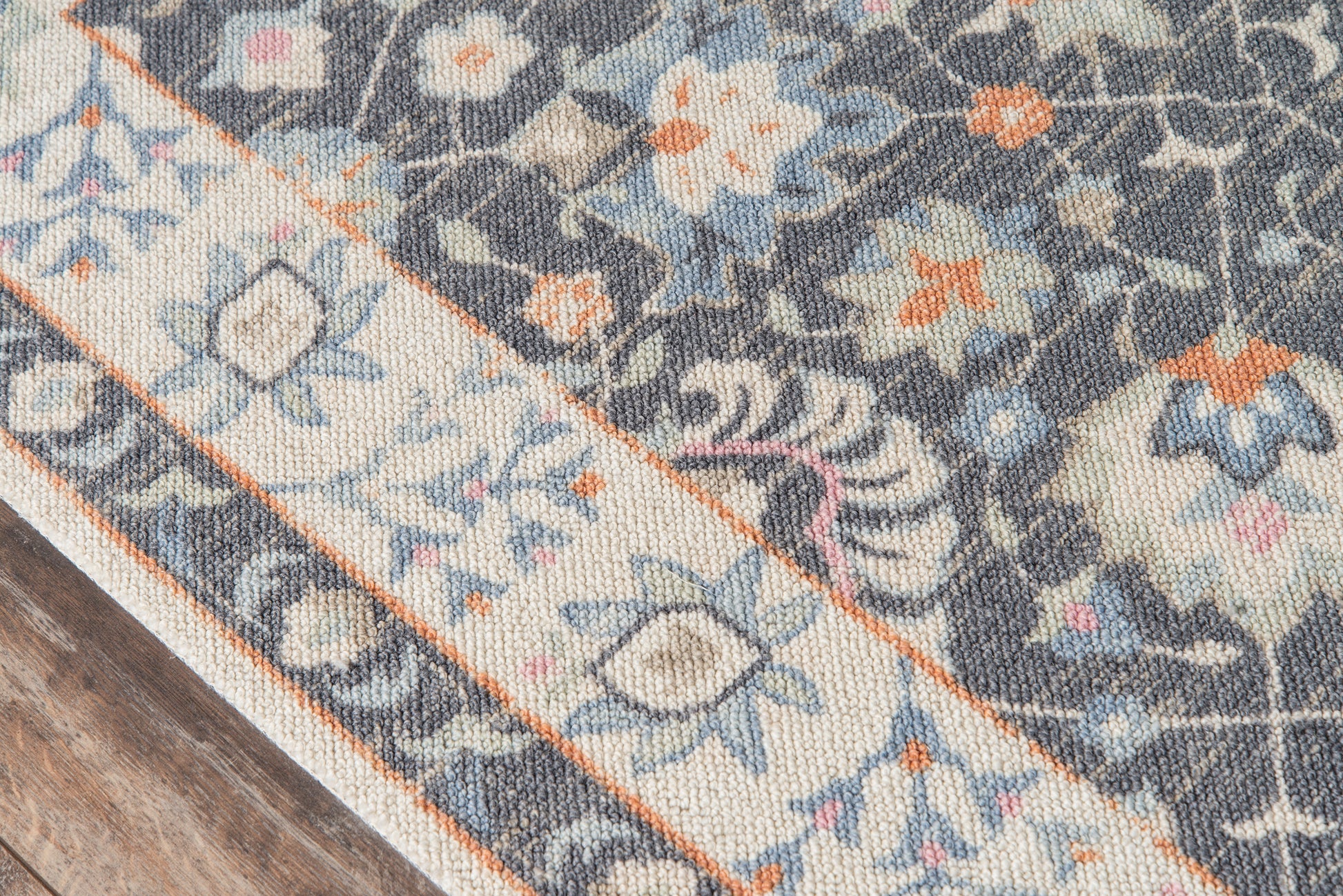 Momeni Anatolia  Charcoal  Traditional